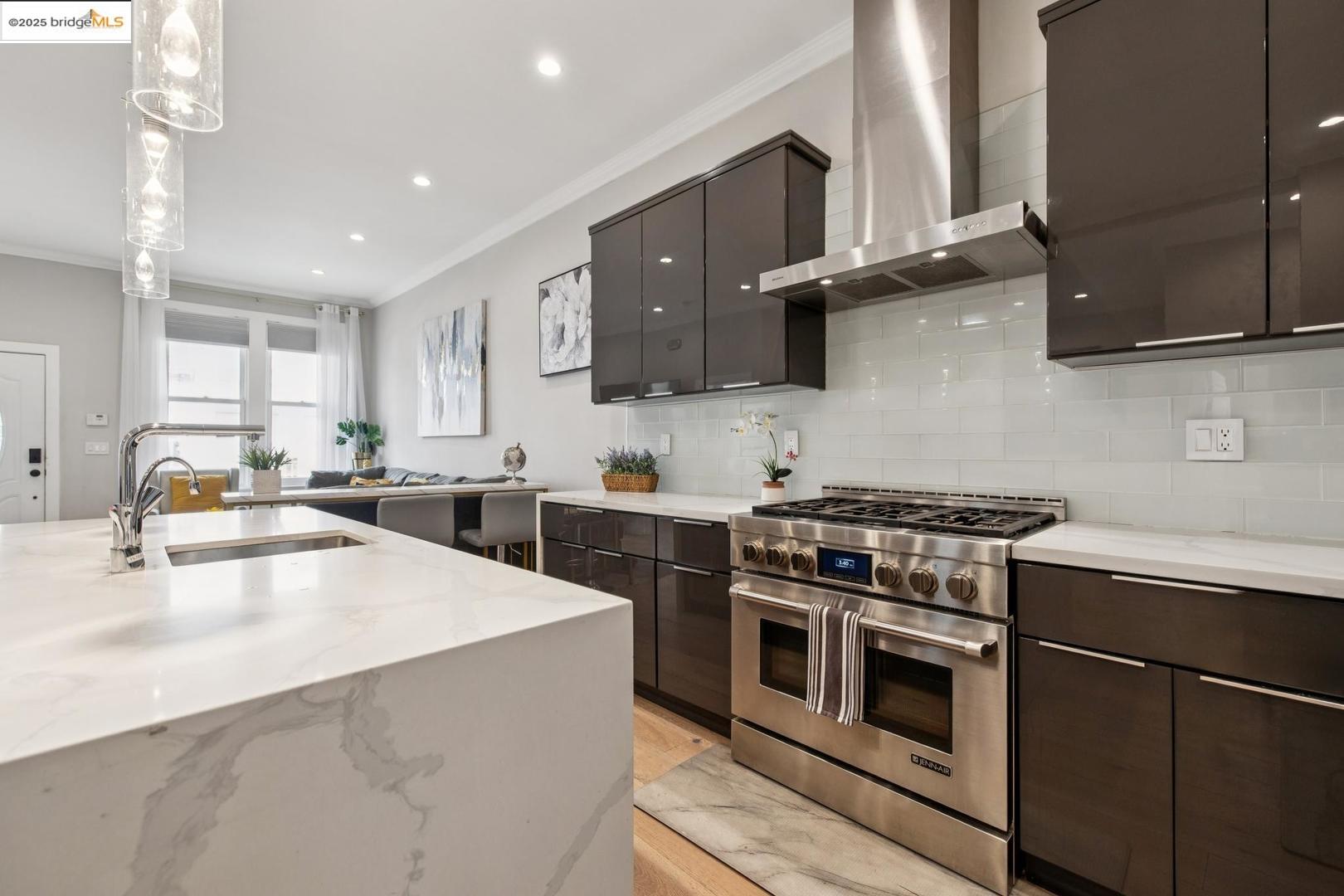Detail Gallery Image 60 of 60 For 1537 Revere Ave, San Francisco,  CA 94124 - 8 Beds | 5 Baths