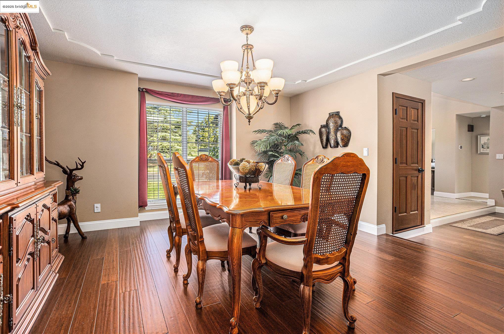 Detail Gallery Image 13 of 59 For 15 Madeira Ct, Oakley,  CA 94561 - 4 Beds | 3/1 Baths