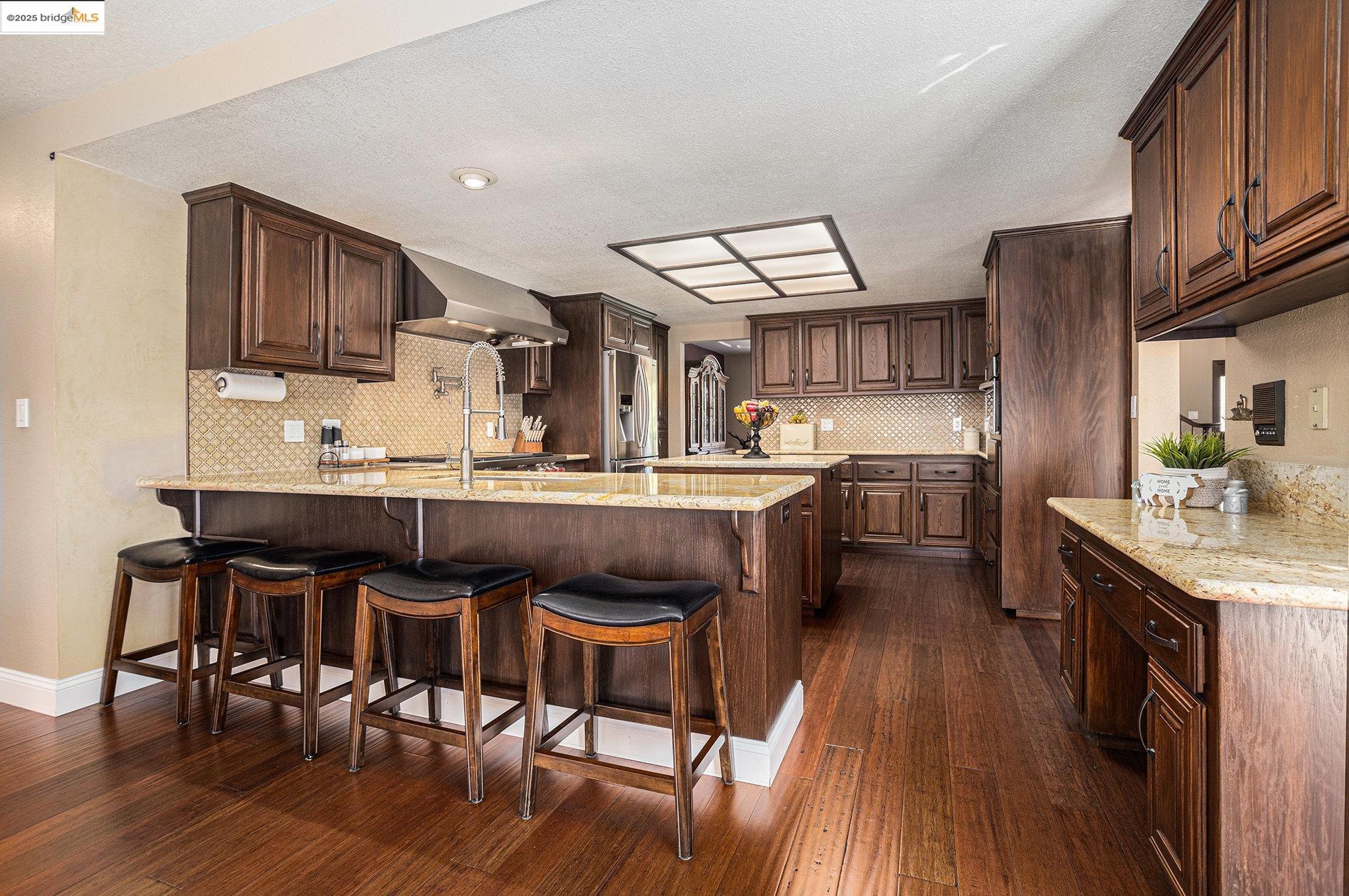 Detail Gallery Image 14 of 59 For 15 Madeira Ct, Oakley,  CA 94561 - 4 Beds | 3/1 Baths