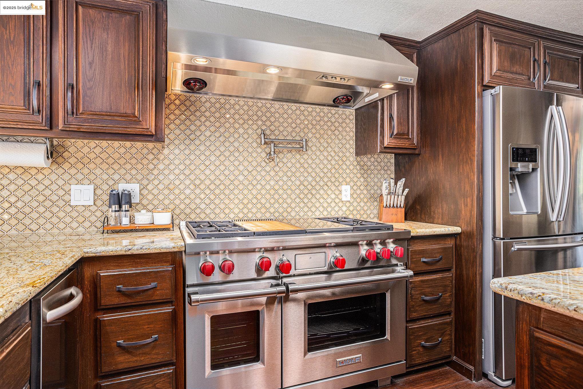 Detail Gallery Image 16 of 59 For 15 Madeira Ct, Oakley,  CA 94561 - 4 Beds | 3/1 Baths