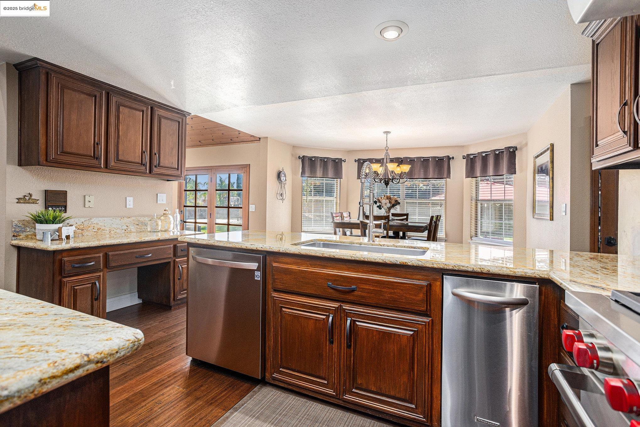 Detail Gallery Image 18 of 59 For 15 Madeira Ct, Oakley,  CA 94561 - 4 Beds | 3/1 Baths