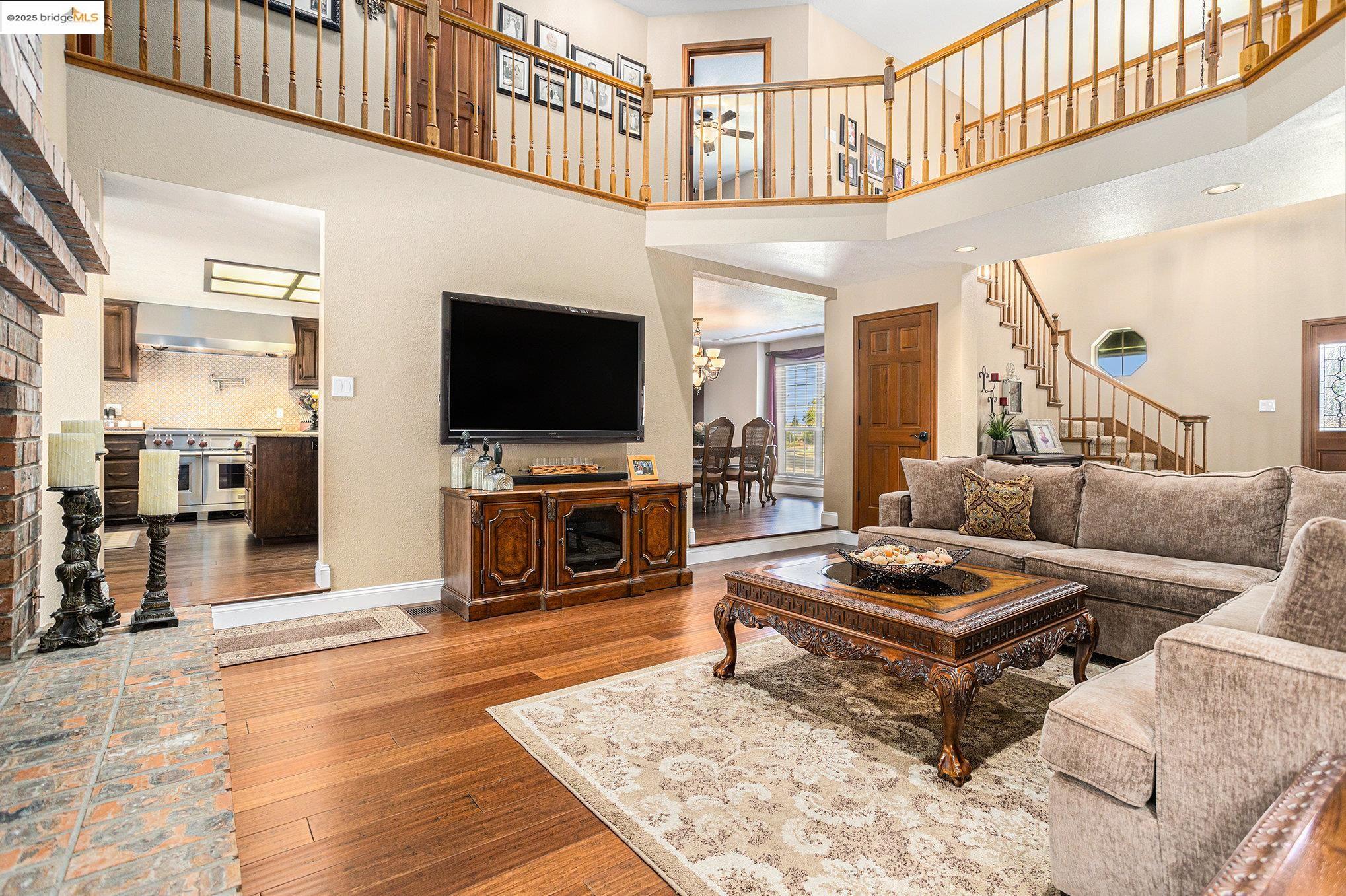Detail Gallery Image 10 of 59 For 15 Madeira Ct, Oakley,  CA 94561 - 4 Beds | 3/1 Baths