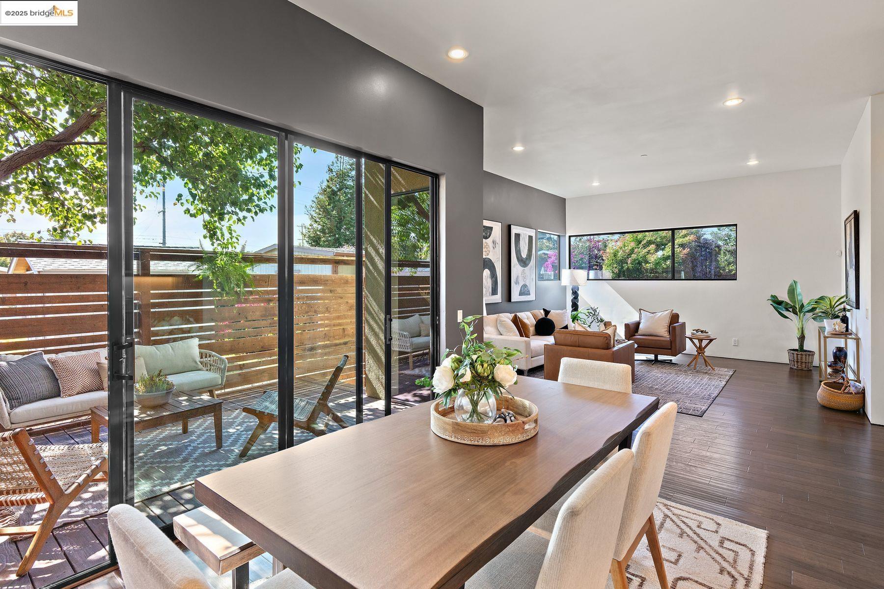 Detail Gallery Image 11 of 39 For 1406 San Pablo Ave a,  Berkeley,  CA 94702 - 2 Beds | 1/1 Baths