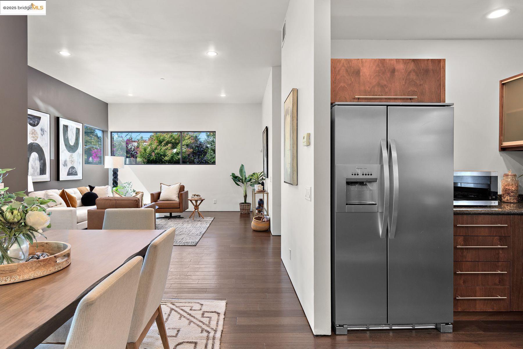 Detail Gallery Image 20 of 39 For 1406 San Pablo Ave a,  Berkeley,  CA 94702 - 2 Beds | 1/1 Baths