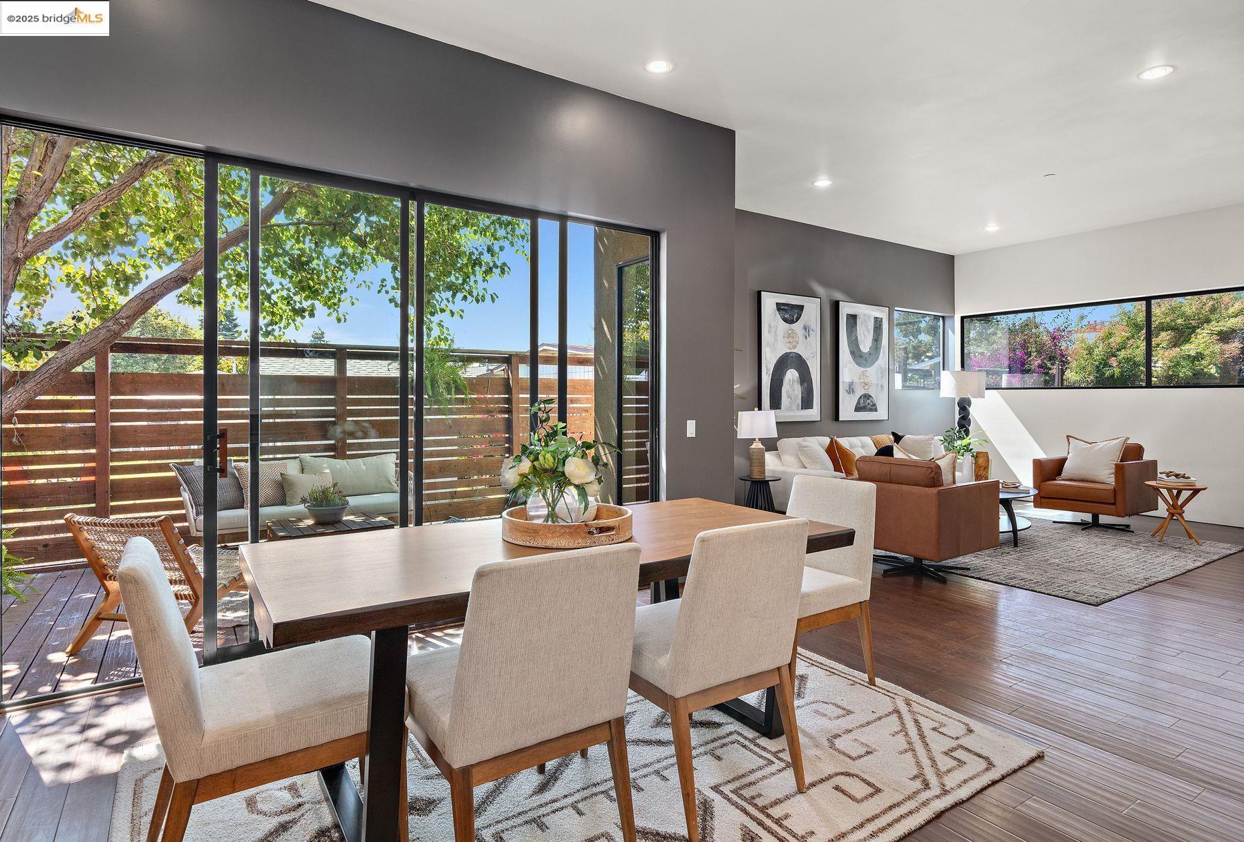 Detail Gallery Image 10 of 39 For 1406 San Pablo Ave a,  Berkeley,  CA 94702 - 2 Beds | 1/1 Baths