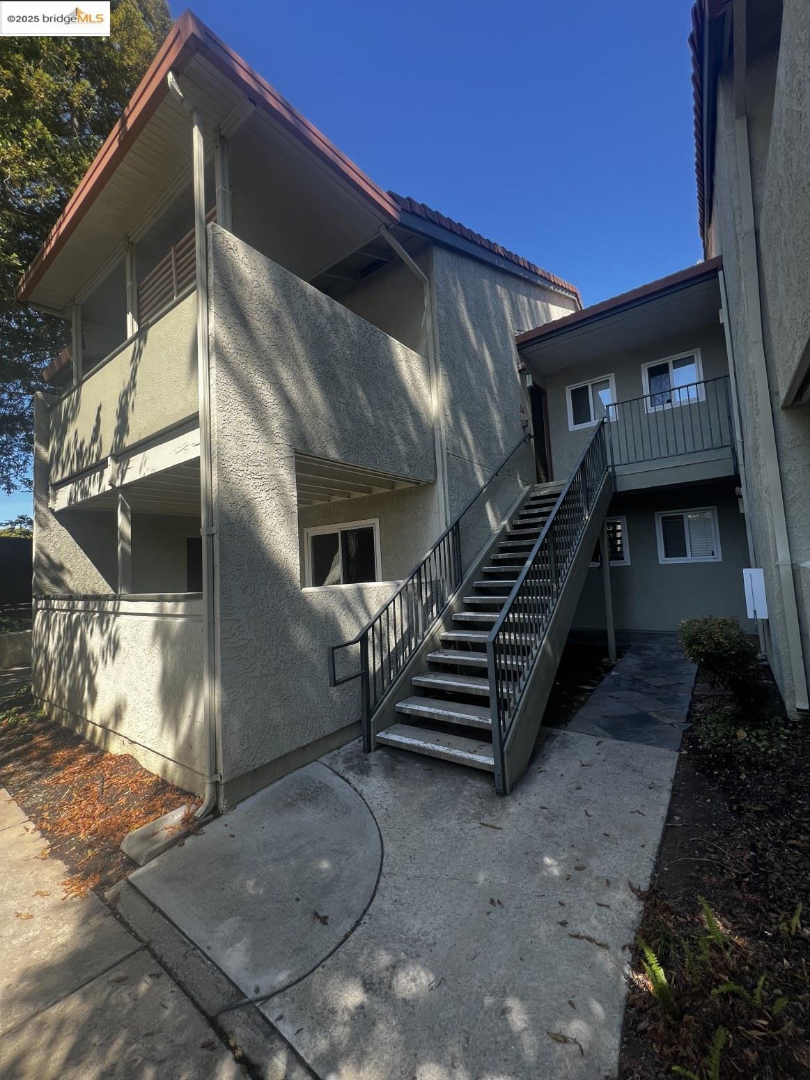 MLS: 41108071 Condo For Sale