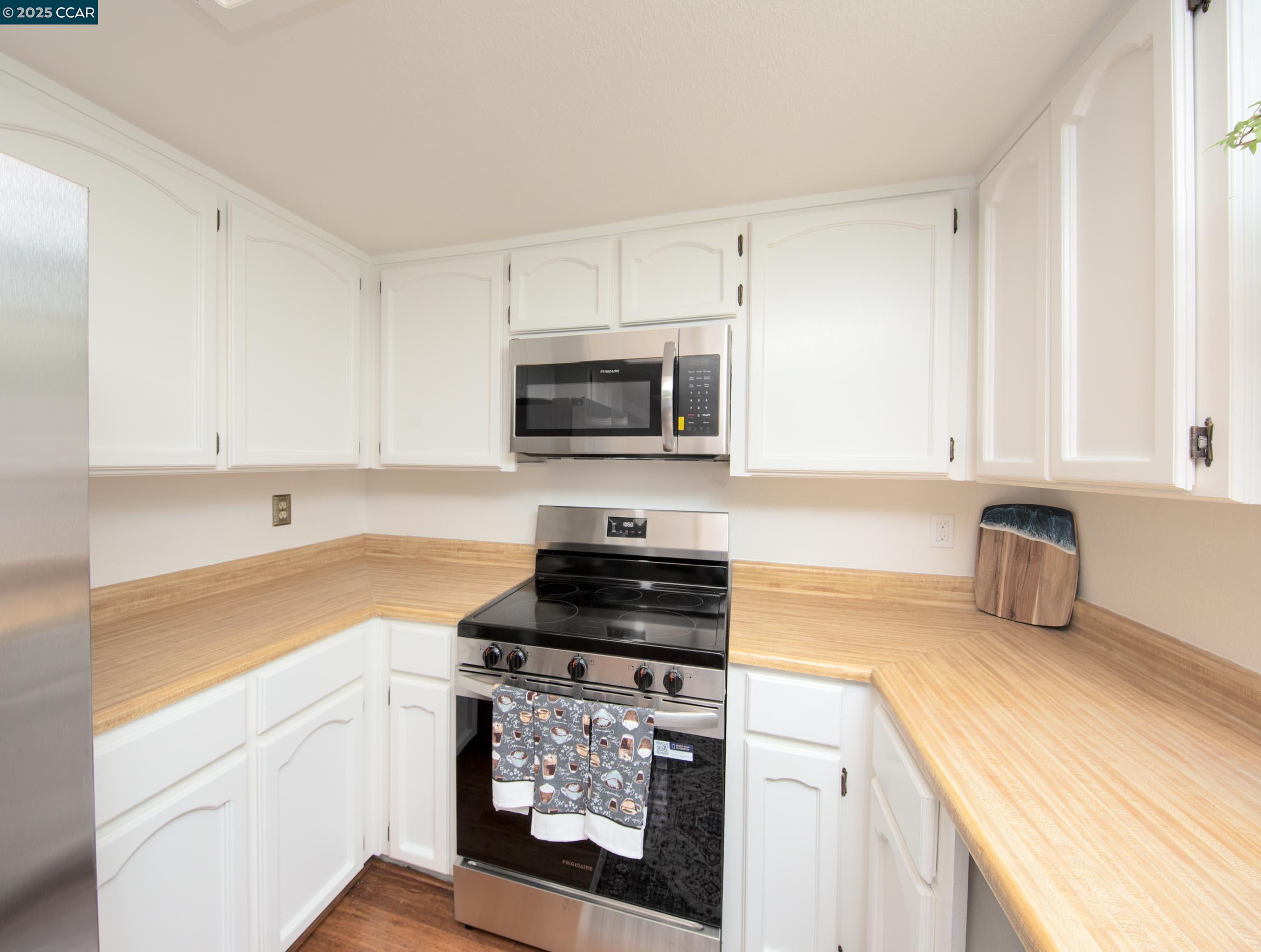 Photo #5: 41108073 Listing: Photo #5