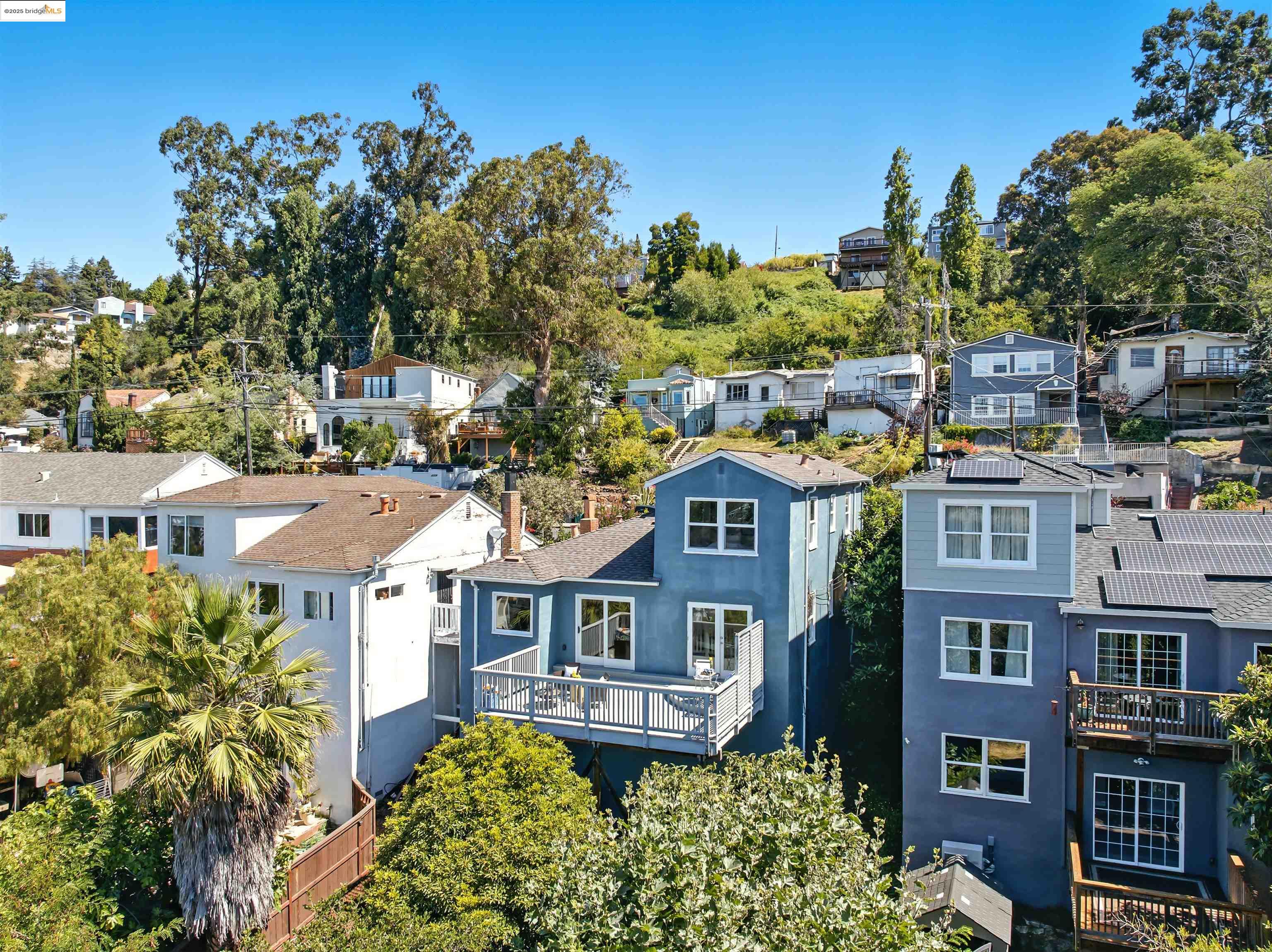 Detail Gallery Image 30 of 39 For 6623 Outlook Ave, Oakland,  CA 94605 - 3 Beds | 1/1 Baths