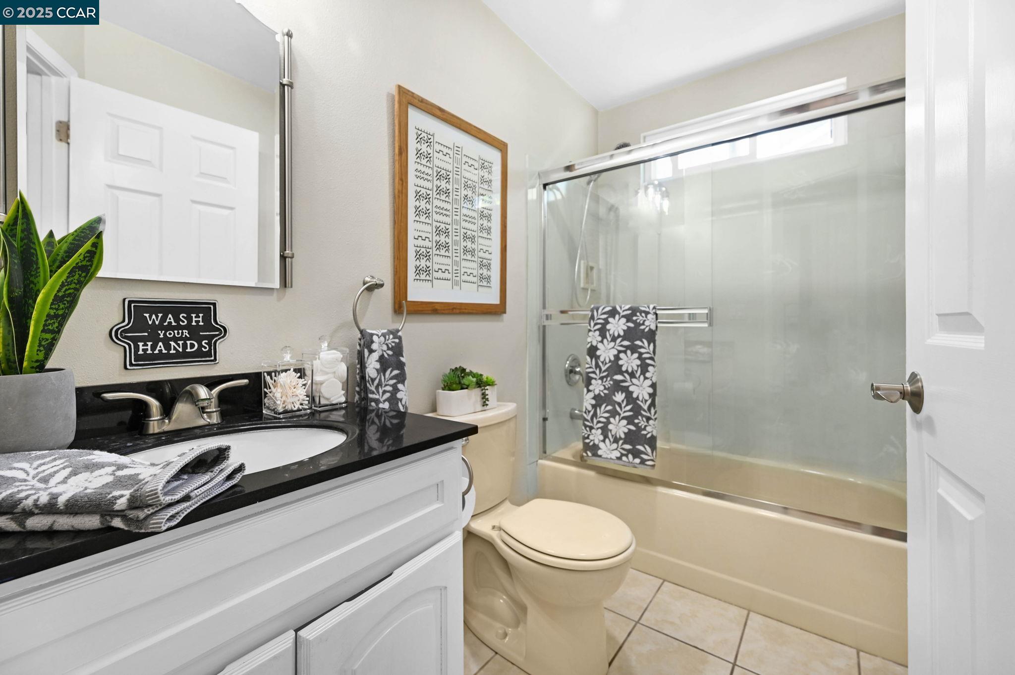 Detail Gallery Image 29 of 47 For 2460 Sky Rd, Walnut Creek,  CA 94597 - 3 Beds | 2 Baths