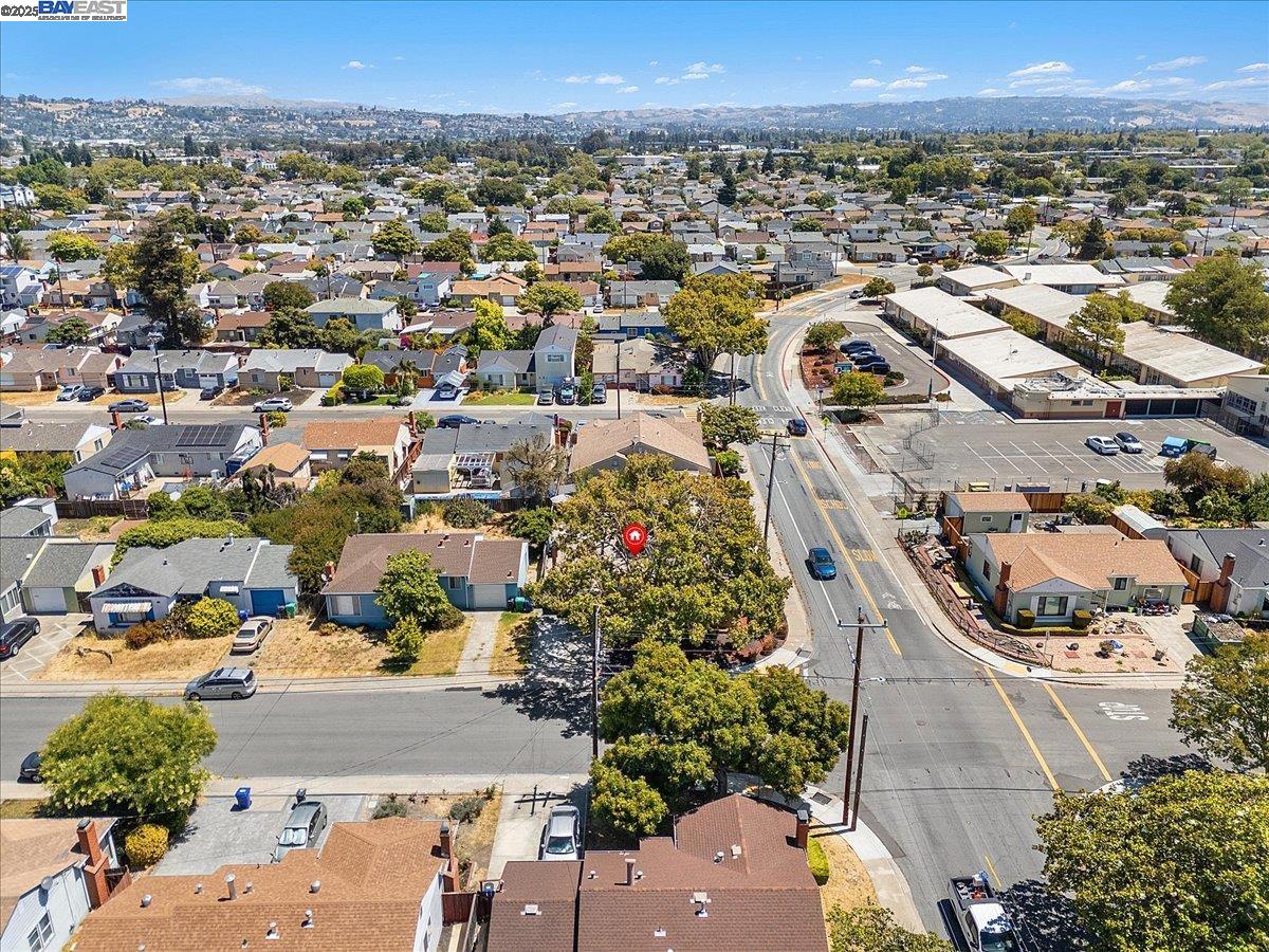 Detail Gallery Image 19 of 21 For 15106 Edgemoor St, San Leandro,  CA 94579 - 3 Beds | 2 Baths