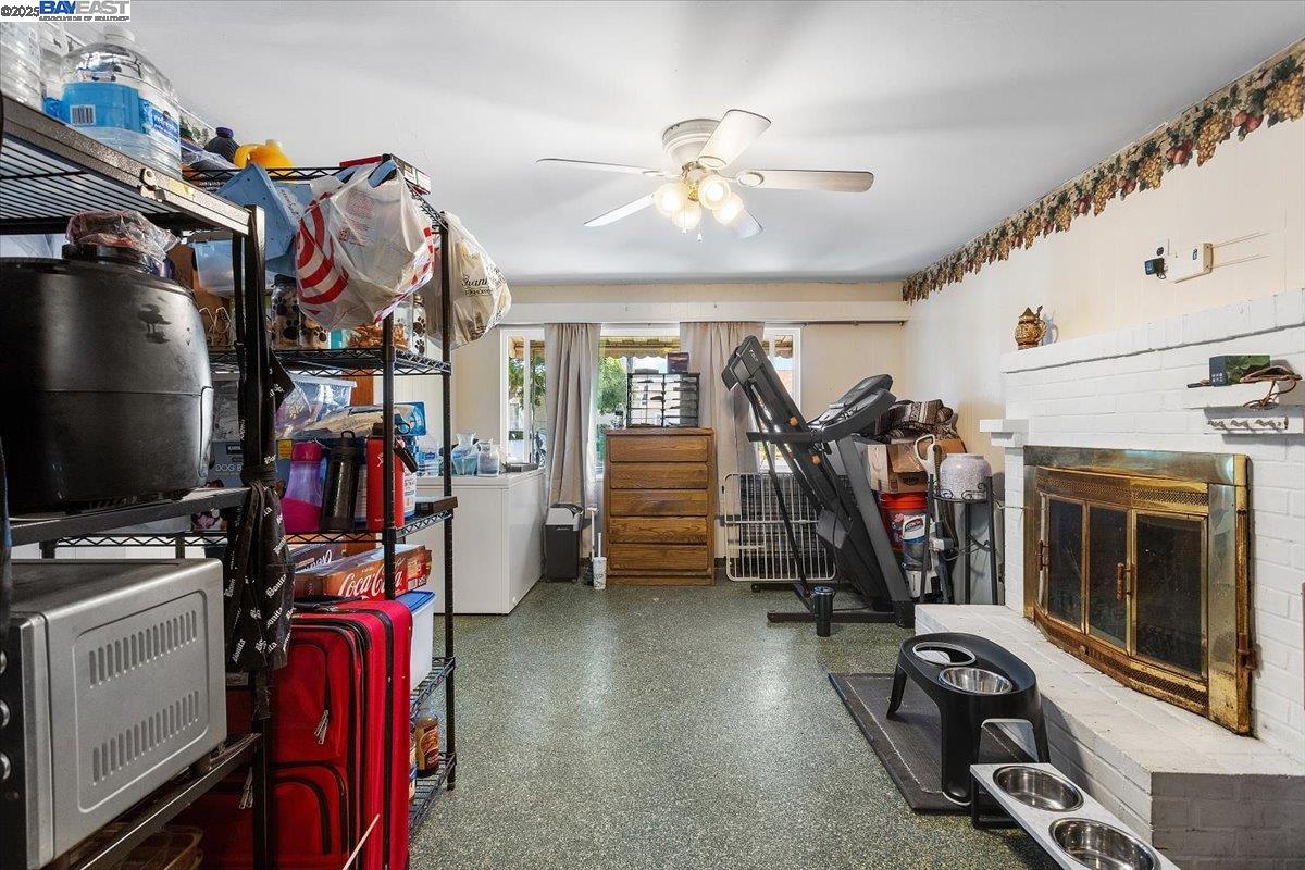 Detail Gallery Image 10 of 21 For 15106 Edgemoor St, San Leandro,  CA 94579 - 3 Beds | 2 Baths
