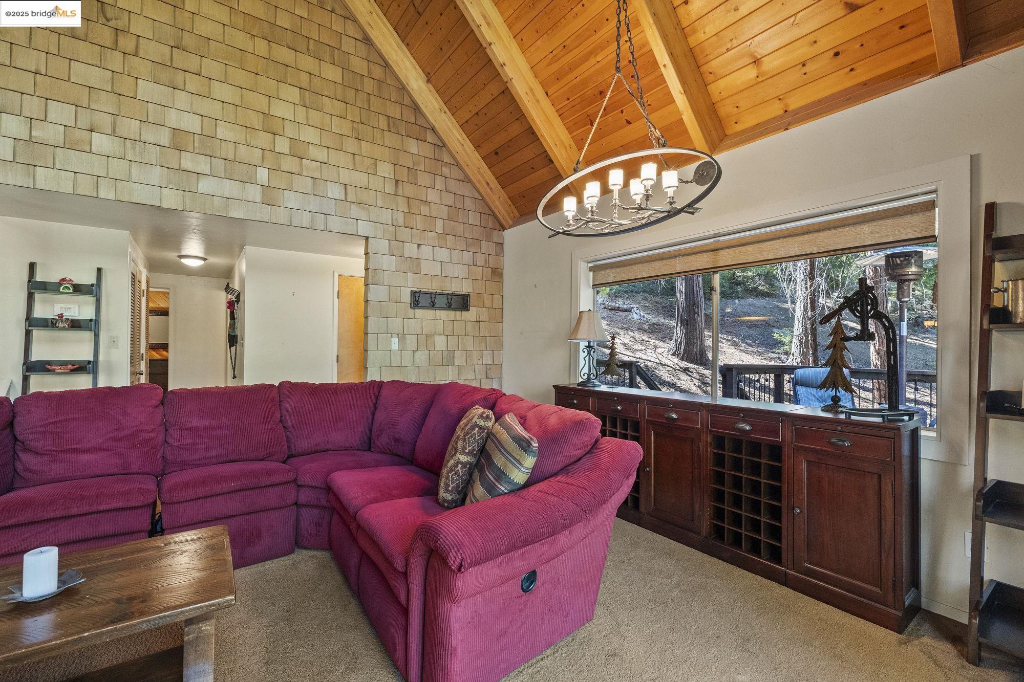 Detail Gallery Image 11 of 40 For 30547 Old Strawberry Rd, Strawberry,  CA 95375 - 5 Beds | 2 Baths