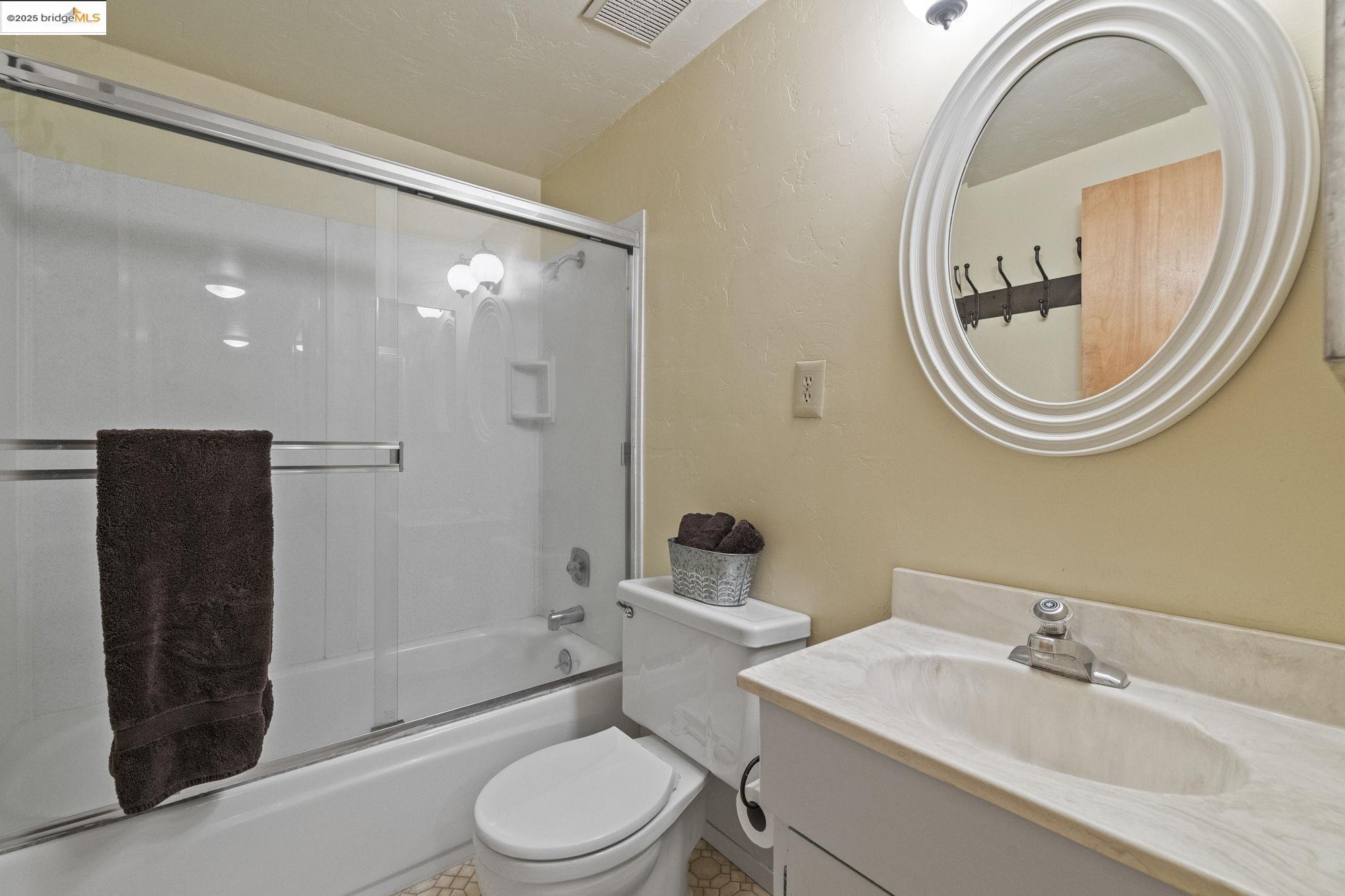 Detail Gallery Image 19 of 40 For 30547 Old Strawberry Rd, Strawberry,  CA 95375 - 5 Beds | 2 Baths