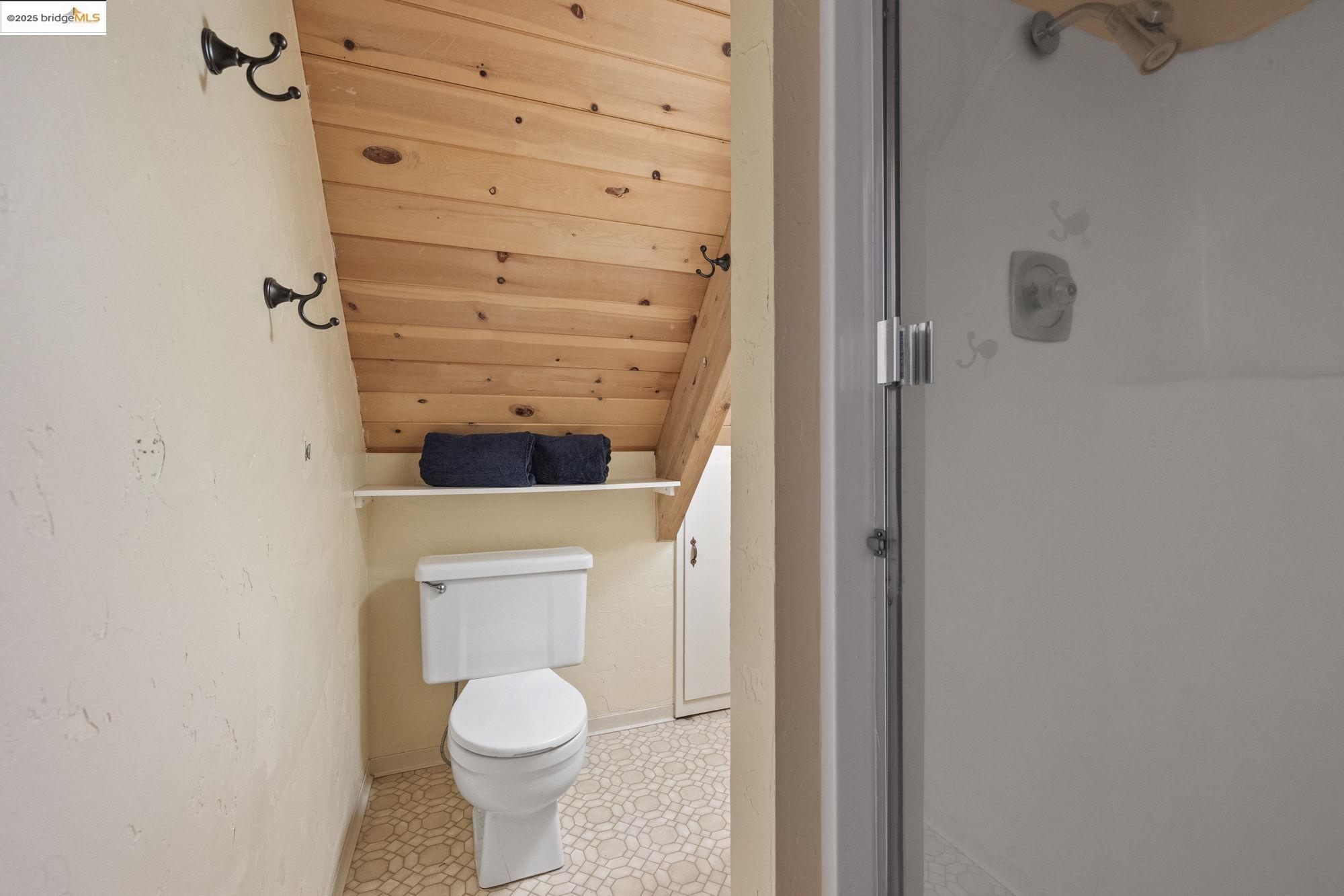 Detail Gallery Image 23 of 40 For 30547 Old Strawberry Rd, Strawberry,  CA 95375 - 5 Beds | 2 Baths