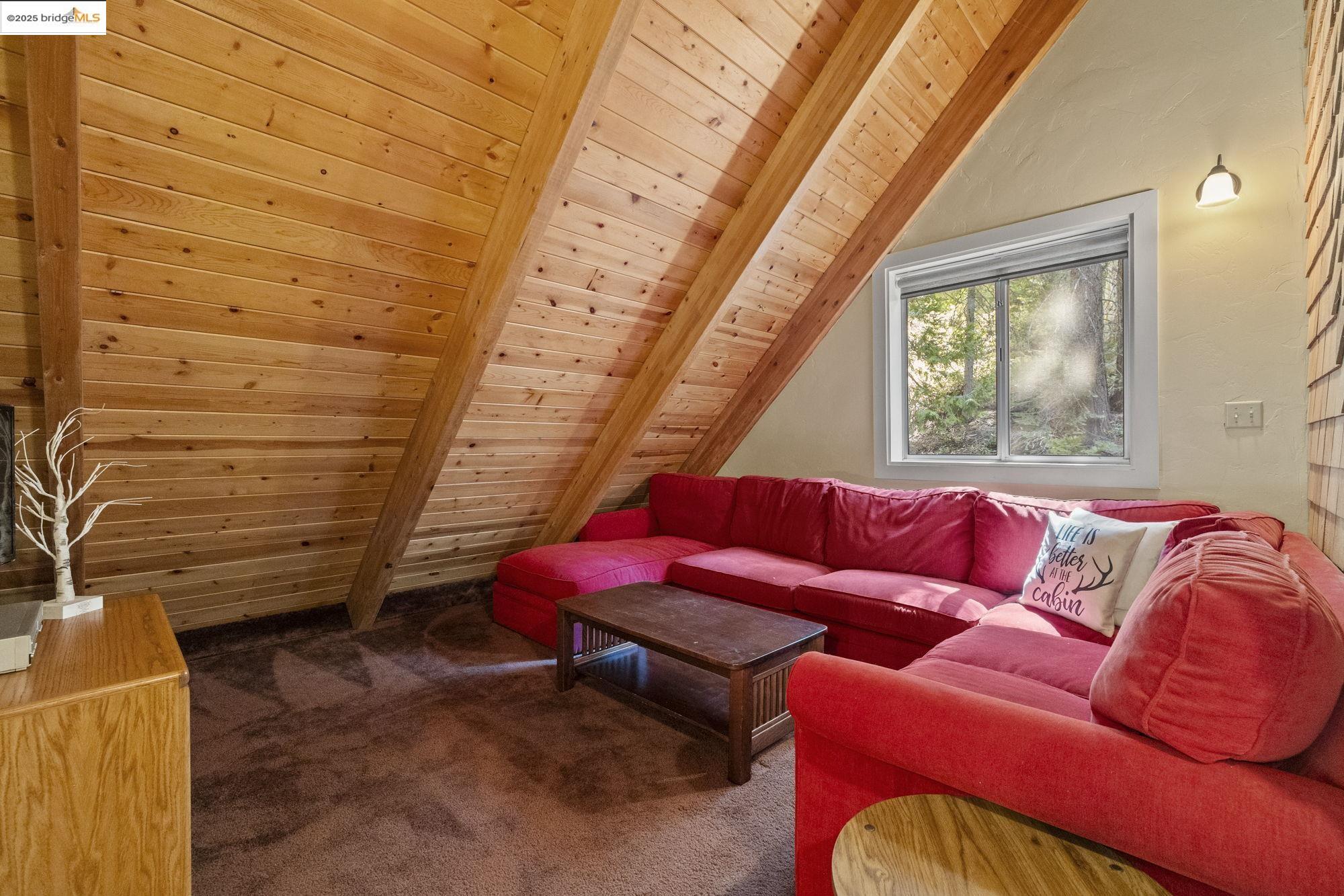 Detail Gallery Image 4 of 40 For 30547 Old Strawberry Rd, Strawberry,  CA 95375 - 5 Beds | 2 Baths