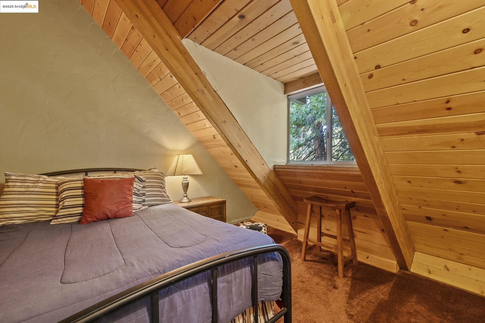 Detail Gallery Image 5 of 40 For 30547 Old Strawberry Rd, Strawberry,  CA 95375 - 5 Beds | 2 Baths