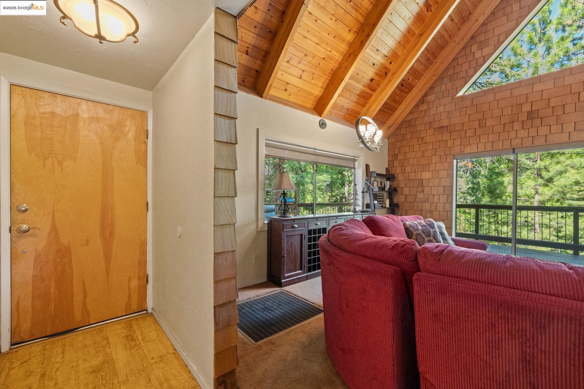 Detail Gallery Image 8 of 40 For 30547 Old Strawberry Rd, Strawberry,  CA 95375 - 5 Beds | 2 Baths