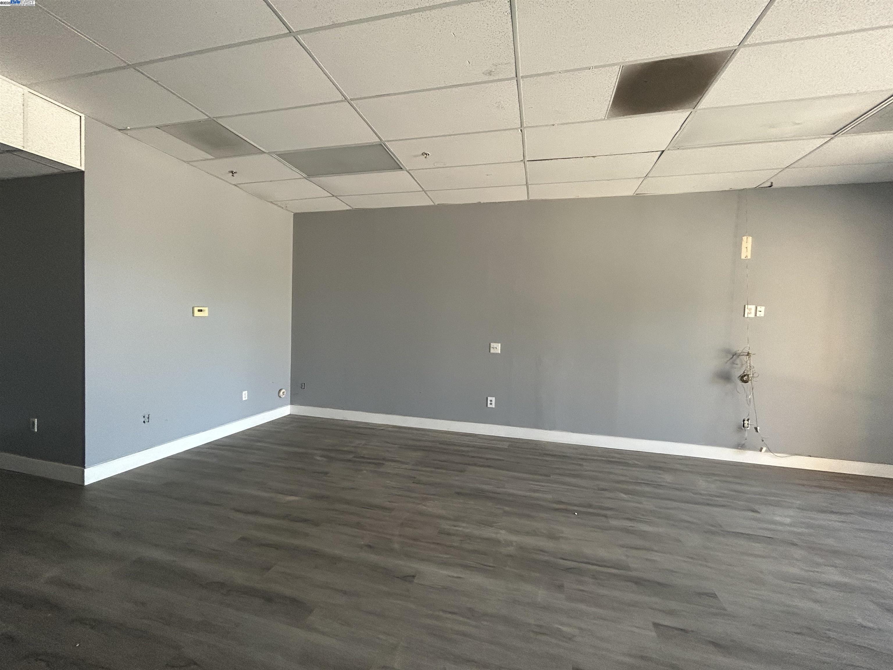 Detail Gallery Image 2 of 8 For 528 W. Tennyson Road, Hayward,  CA 94544 - – Beds | – Baths