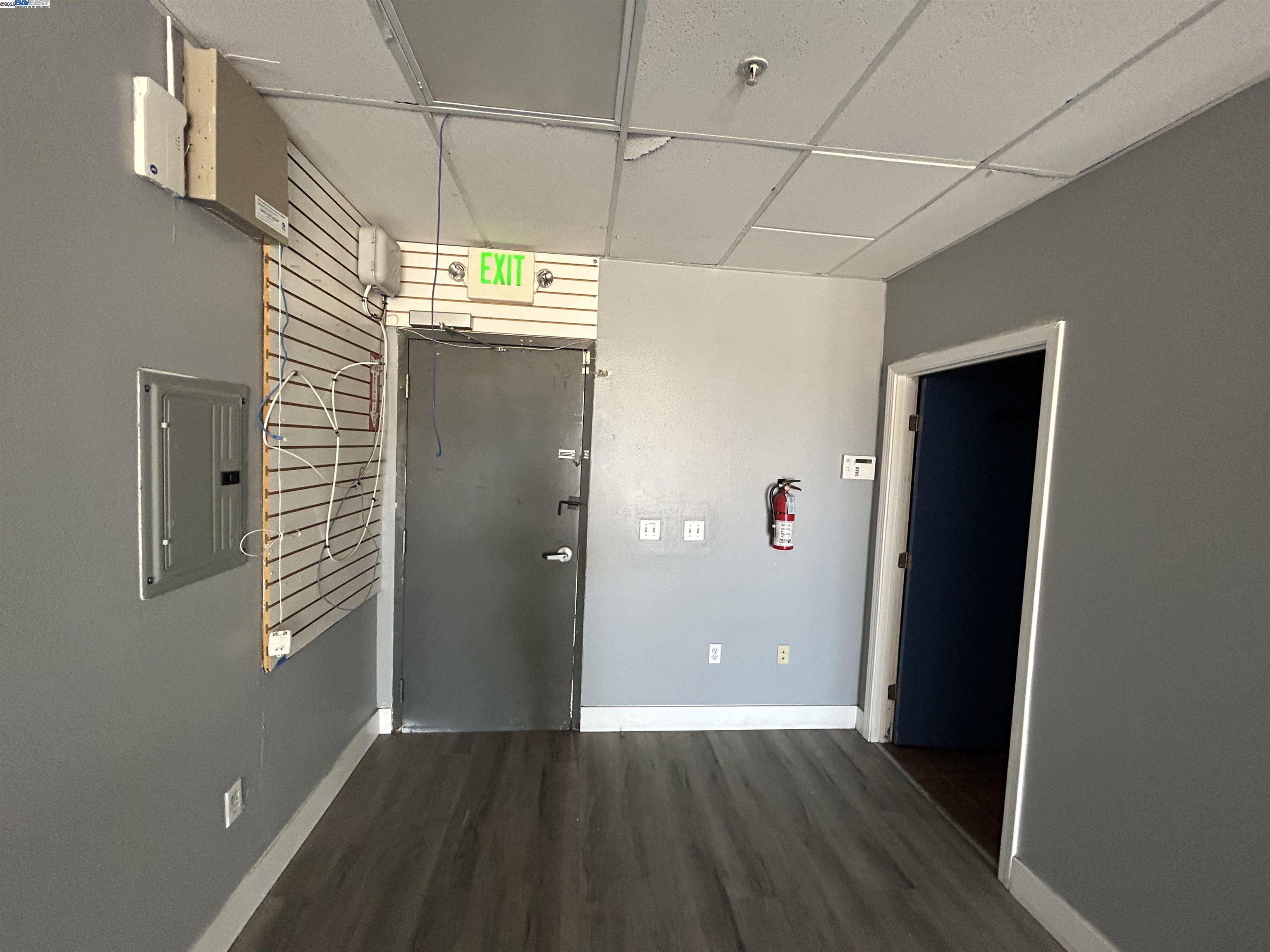 Detail Gallery Image 6 of 8 For 528 W. Tennyson Road, Hayward,  CA 94544 - – Beds | – Baths