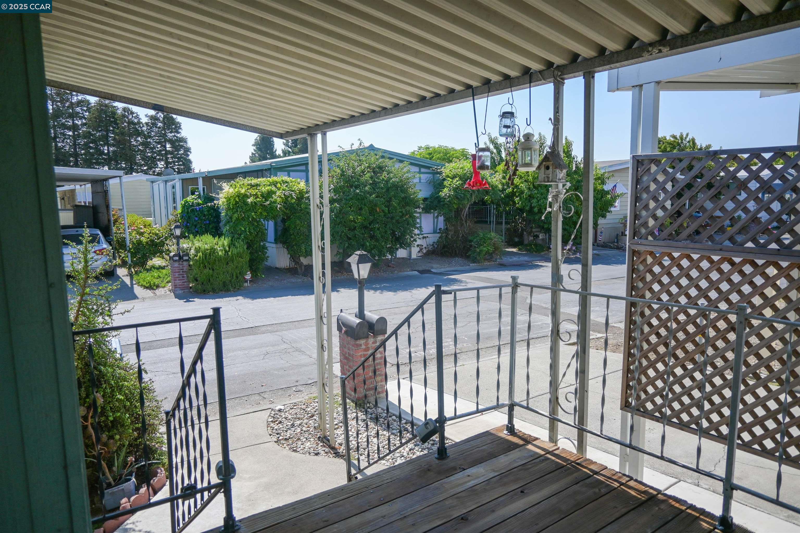 Detail Gallery Image 11 of 57 For 340 Avenida Flores, Pacheco,  CA 94553 - 2 Beds | 2 Baths
