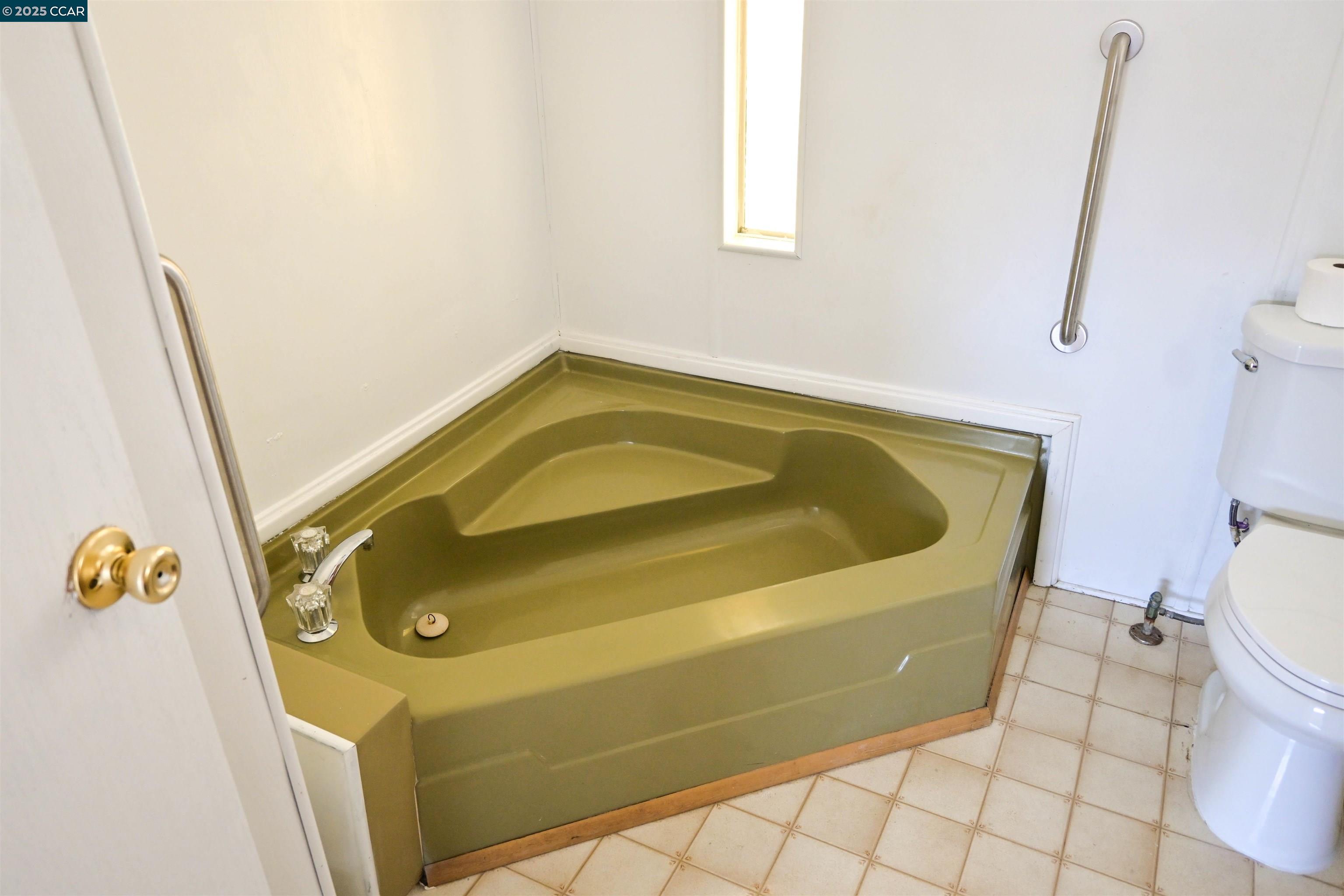Detail Gallery Image 36 of 57 For 340 Avenida Flores, Pacheco,  CA 94553 - 2 Beds | 2 Baths