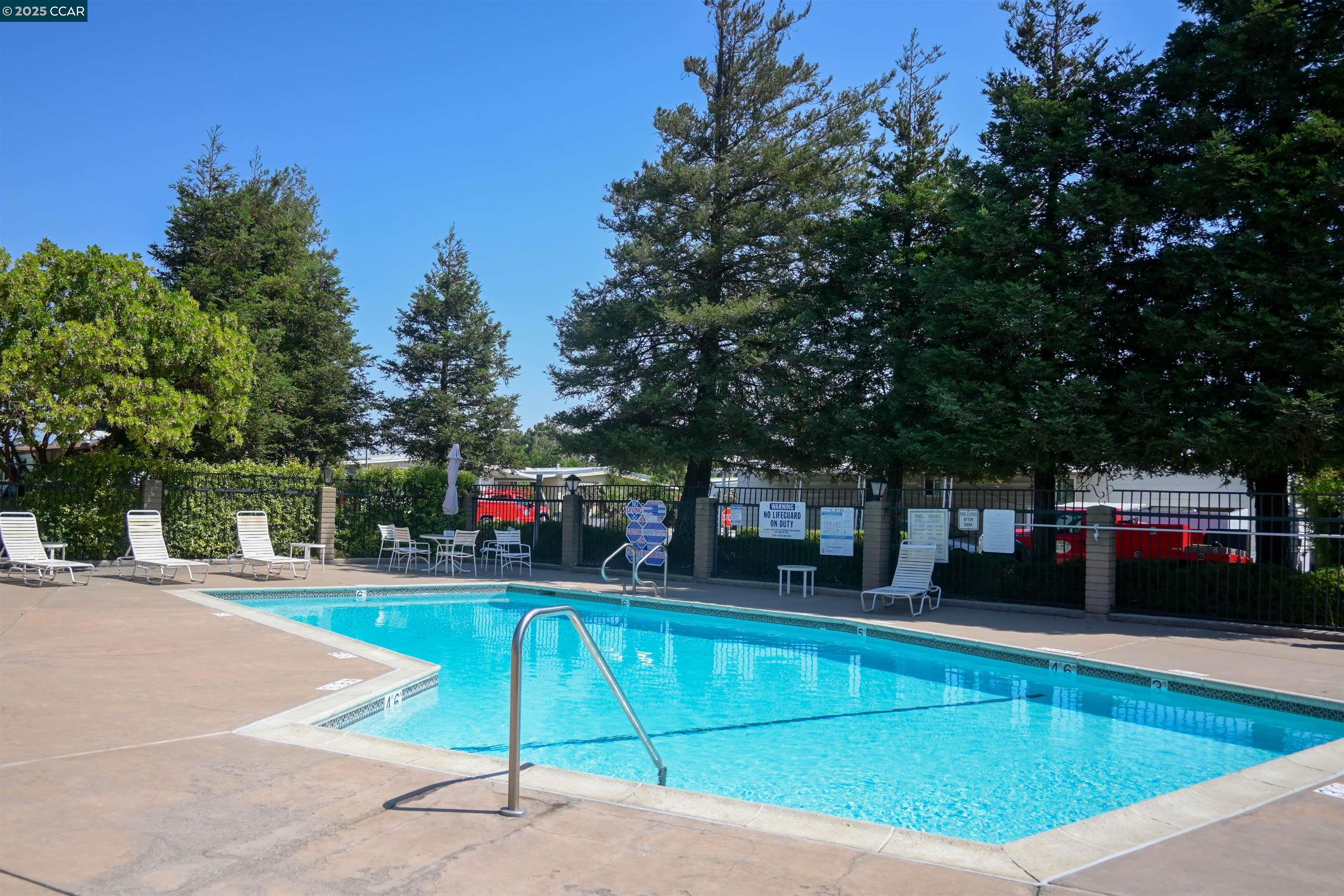 Detail Gallery Image 49 of 57 For 340 Avenida Flores, Pacheco,  CA 94553 - 2 Beds | 2 Baths