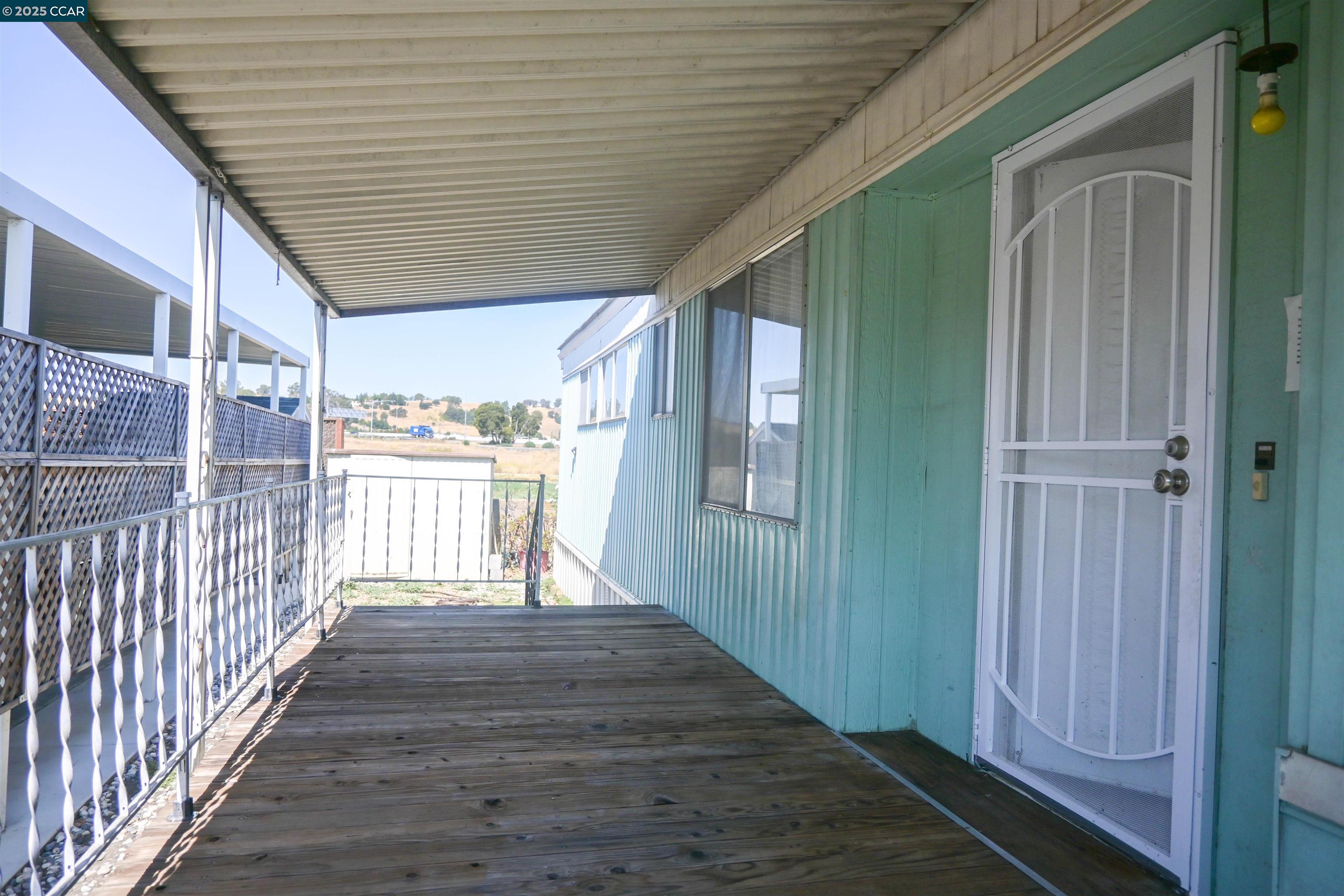 Detail Gallery Image 8 of 57 For 340 Avenida Flores, Pacheco,  CA 94553 - 2 Beds | 2 Baths