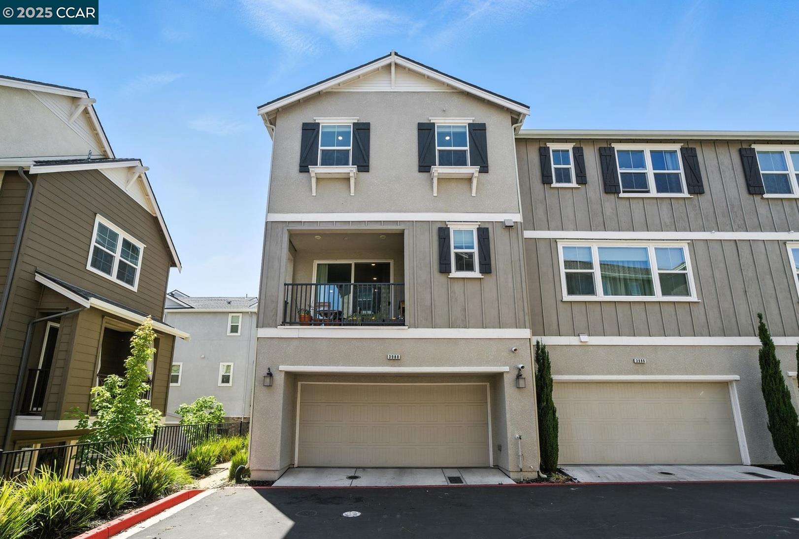 Detail Gallery Image 2 of 47 For 3988 Windsor, Dublin,  CA 94568 - 4 Beds | 3/1 Baths