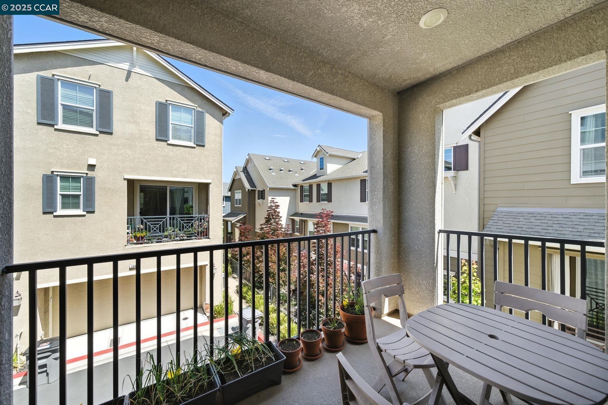 Detail Gallery Image 13 of 47 For 3988 Windsor, Dublin,  CA 94568 - 4 Beds | 3/1 Baths