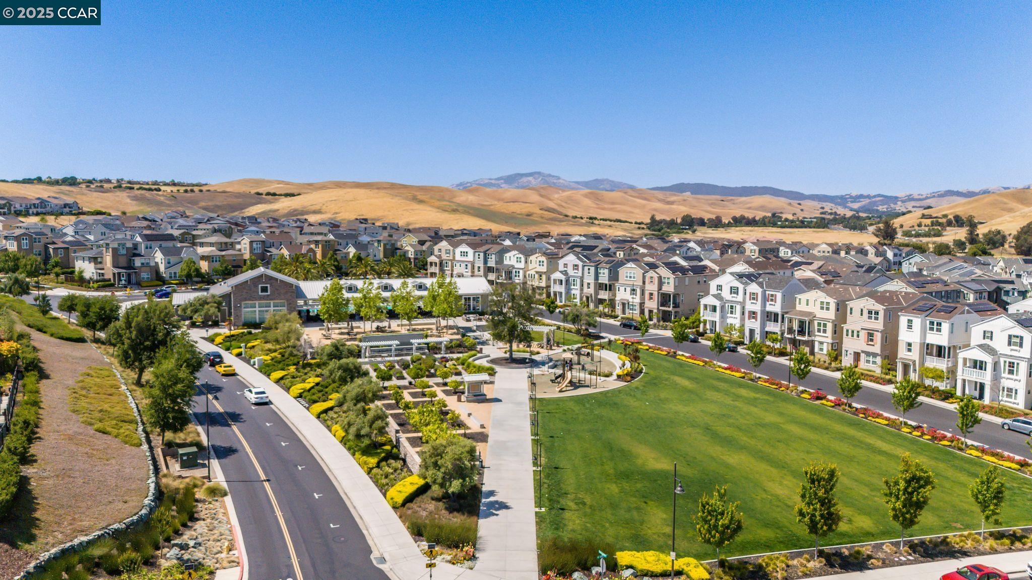 Detail Gallery Image 40 of 47 For 3988 Windsor, Dublin,  CA 94568 - 4 Beds | 3/1 Baths