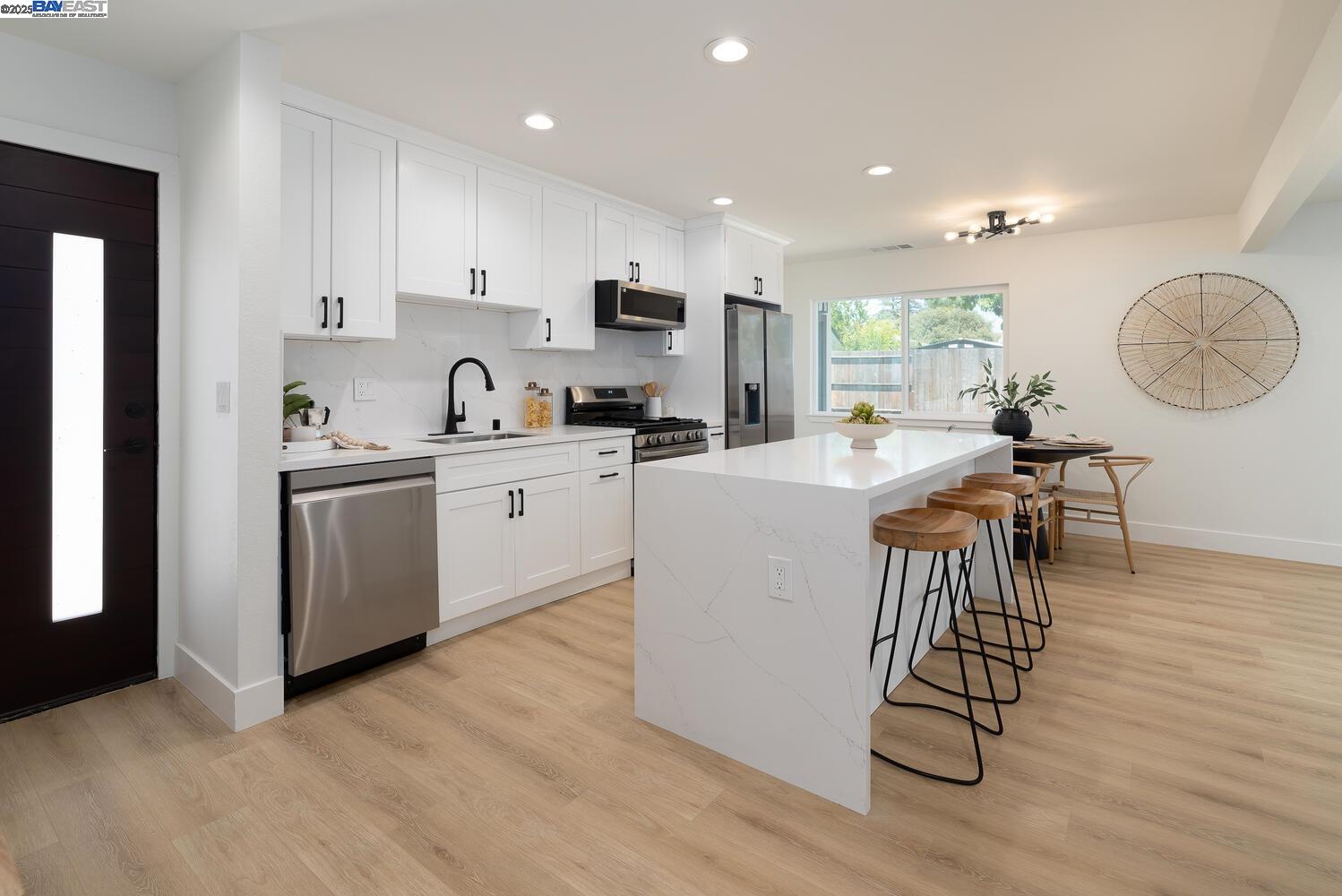 Detail Gallery Image 5 of 18 For 40186 Barbara St, Fremont,  CA 94538 - 3 Beds | 1 Baths