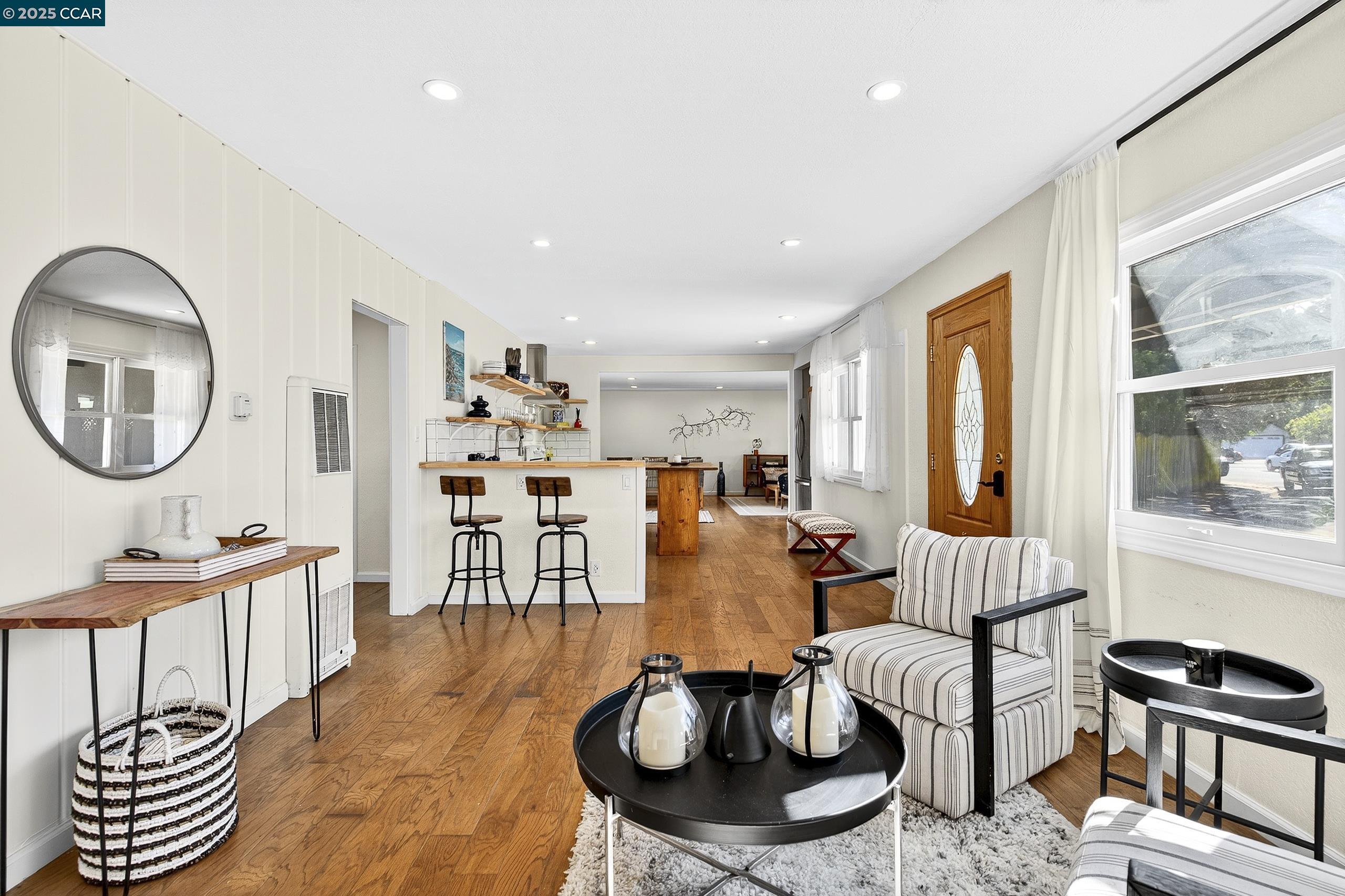 Detail Gallery Image 11 of 57 For 5774 Friar Ct, El Sobrante,  CA 94803 - 4 Beds | 2 Baths