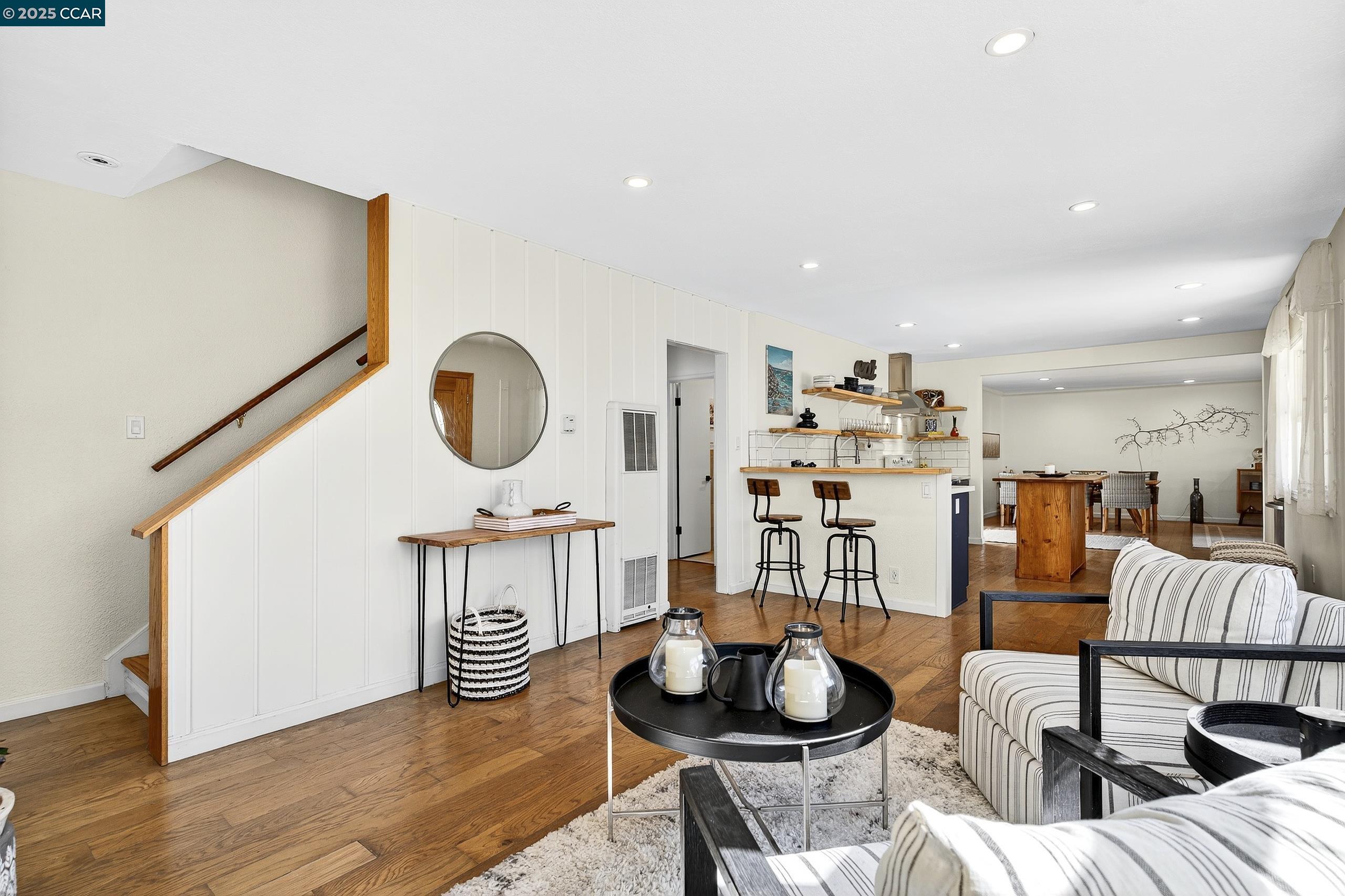 Detail Gallery Image 12 of 57 For 5774 Friar Ct, El Sobrante,  CA 94803 - 4 Beds | 2 Baths