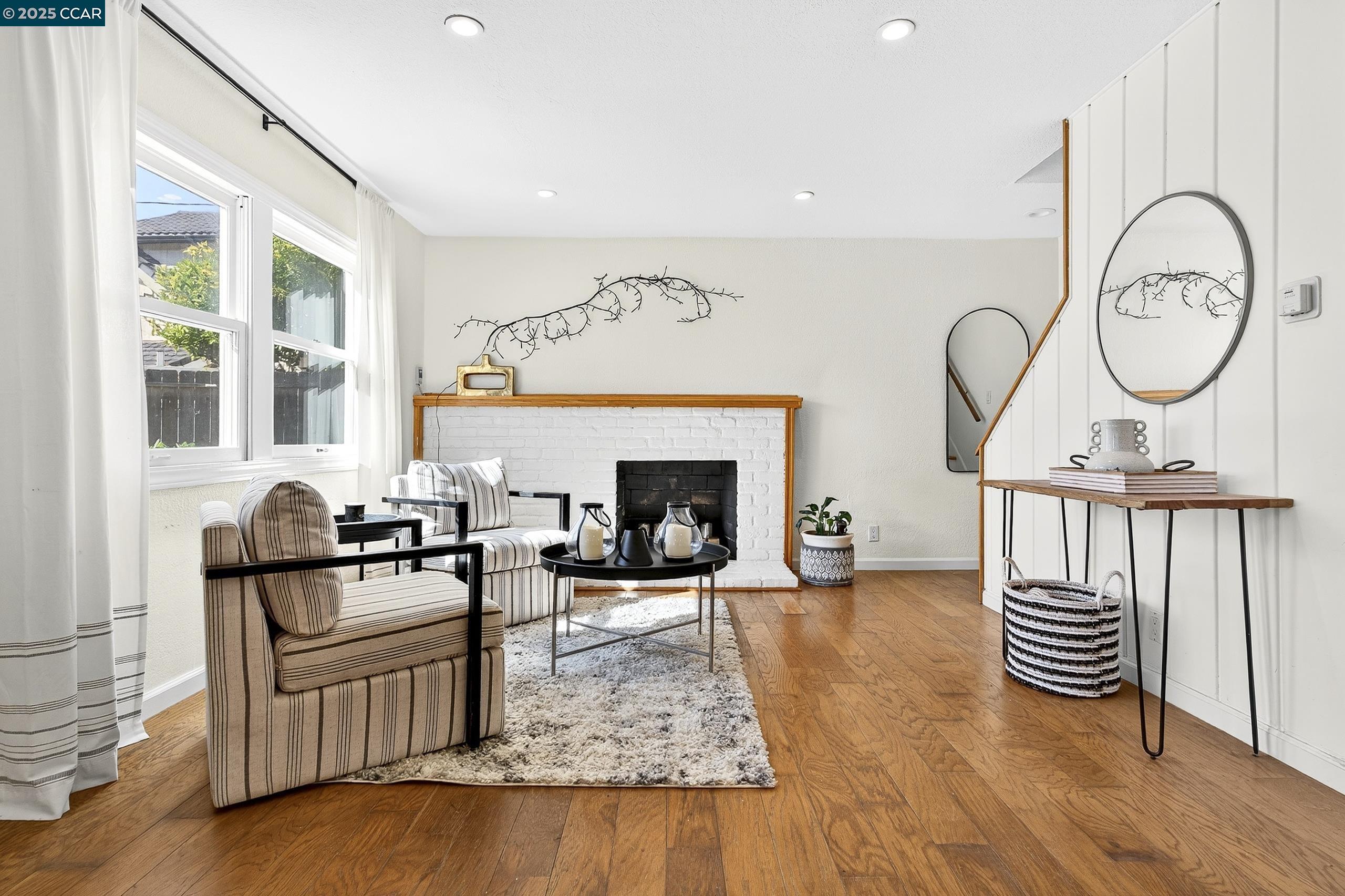 Detail Gallery Image 7 of 57 For 5774 Friar Ct, El Sobrante,  CA 94803 - 4 Beds | 2 Baths