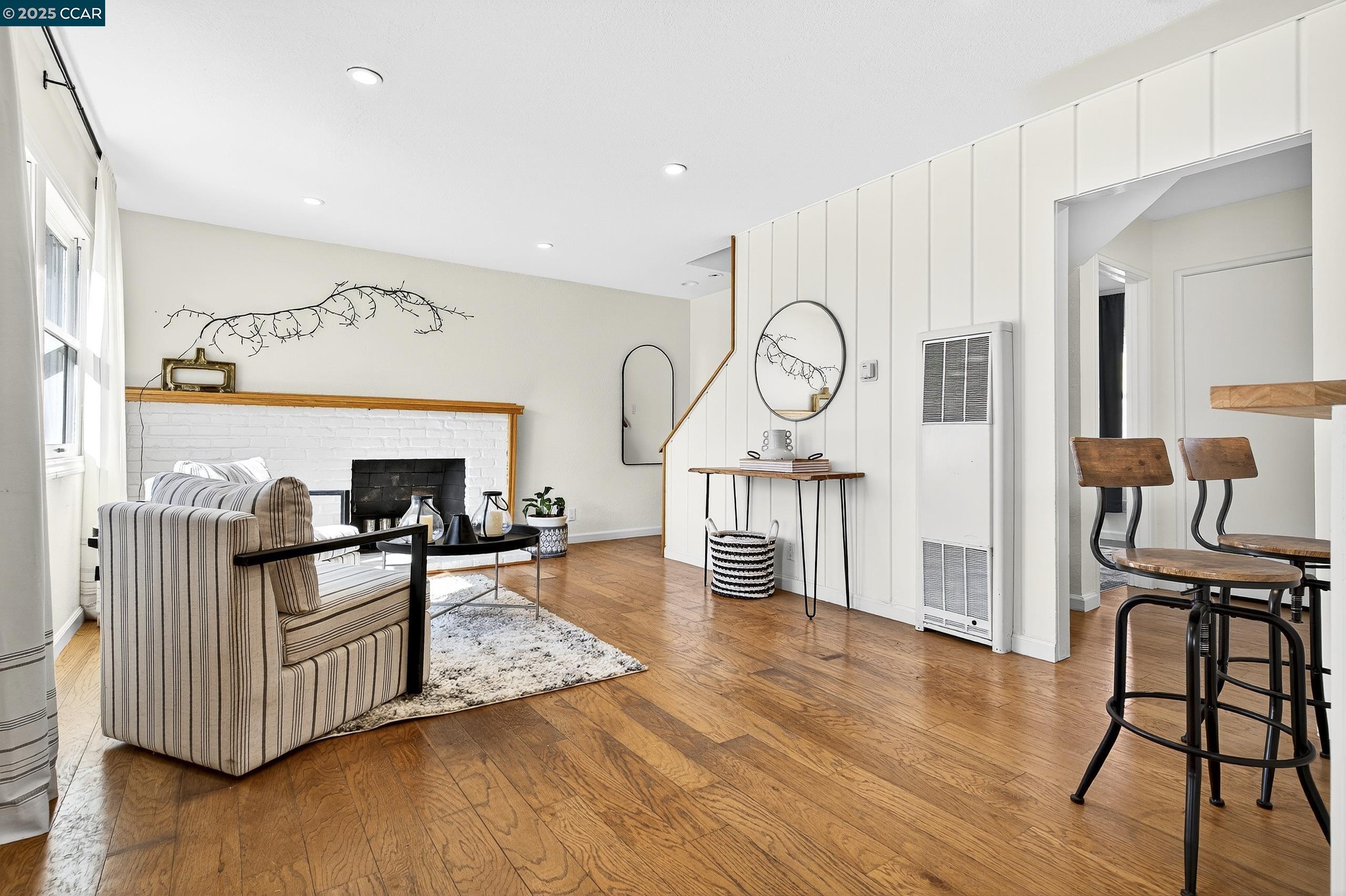 Detail Gallery Image 8 of 57 For 5774 Friar Ct, El Sobrante,  CA 94803 - 4 Beds | 2 Baths
