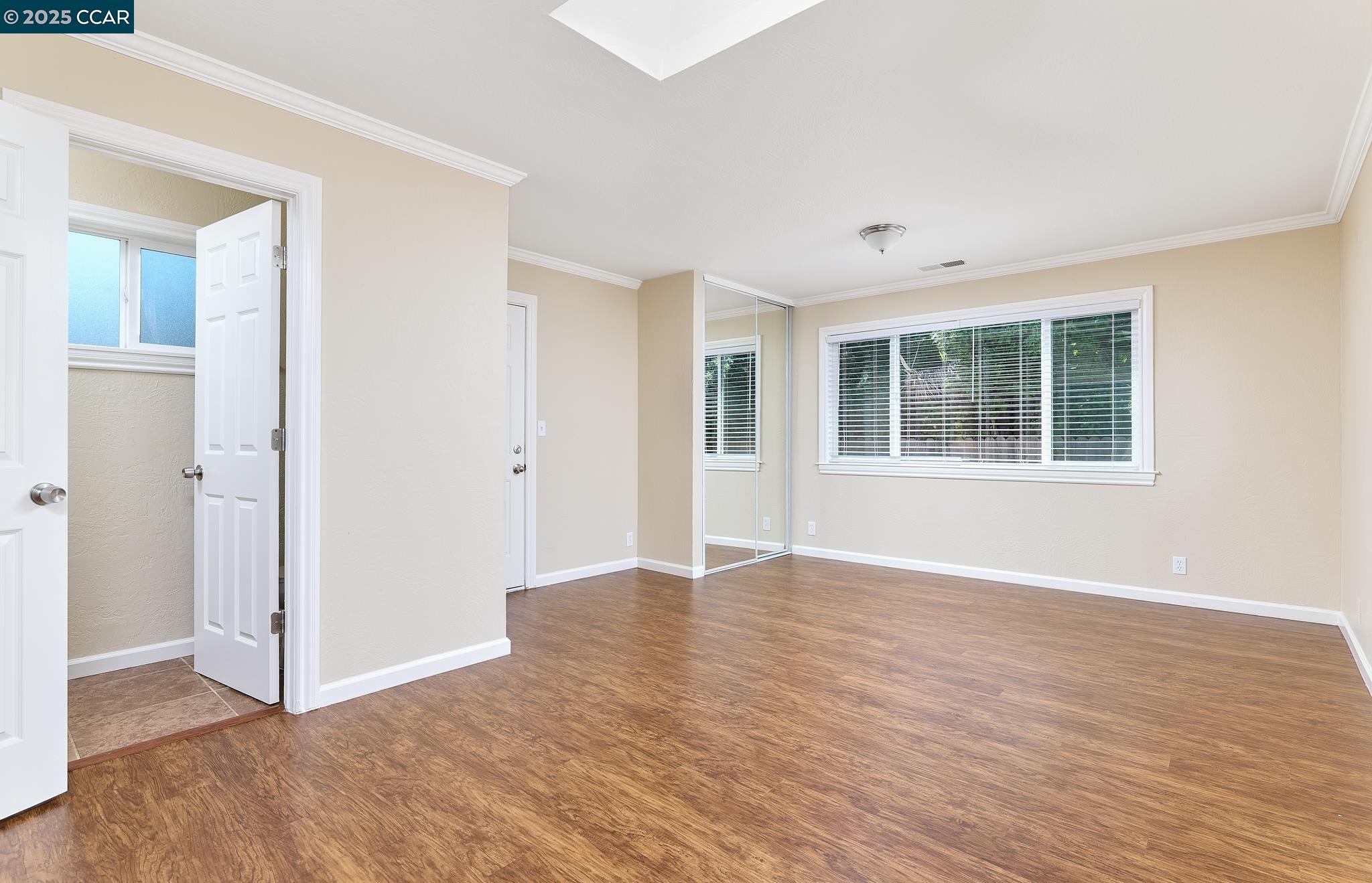 Detail Gallery Image 13 of 23 For 345 Swan Way, Vallejo,  CA 94589 - 4 Beds | 2/1 Baths