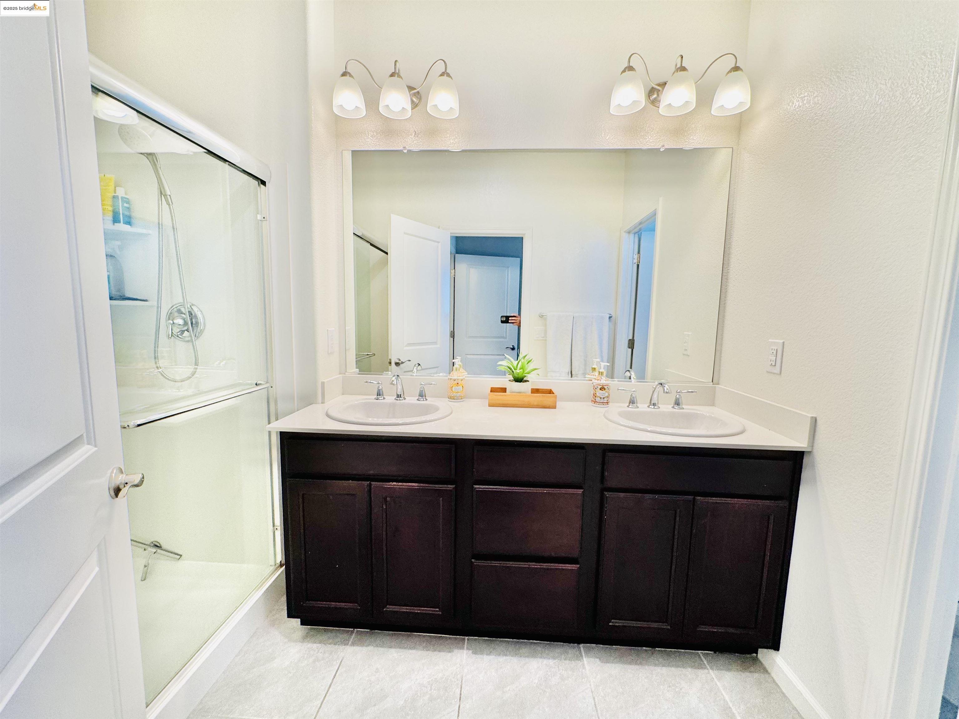 Detail Gallery Image 14 of 16 For 205 Caputo Cir, Oakley,  CA 94561 - 3 Beds | 2/1 Baths