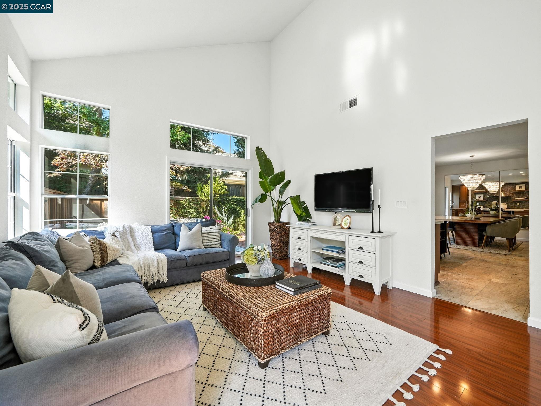 Photo #11: 41108091 Listing: Photo #11