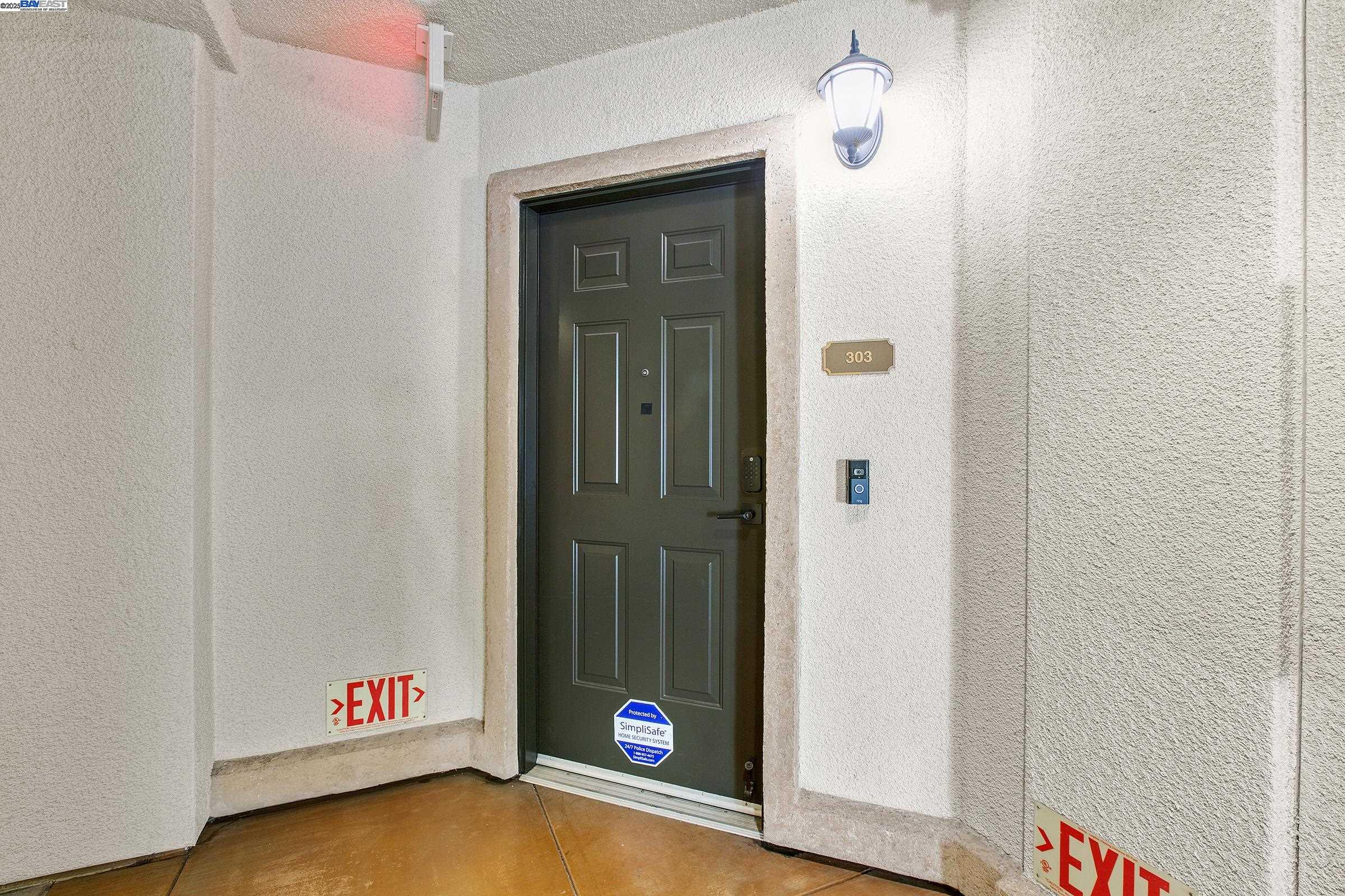 Detail Gallery Image 3 of 50 For 800 S Abel St #303,  Milpitas,  CA 95035 - 3 Beds | 2 Baths