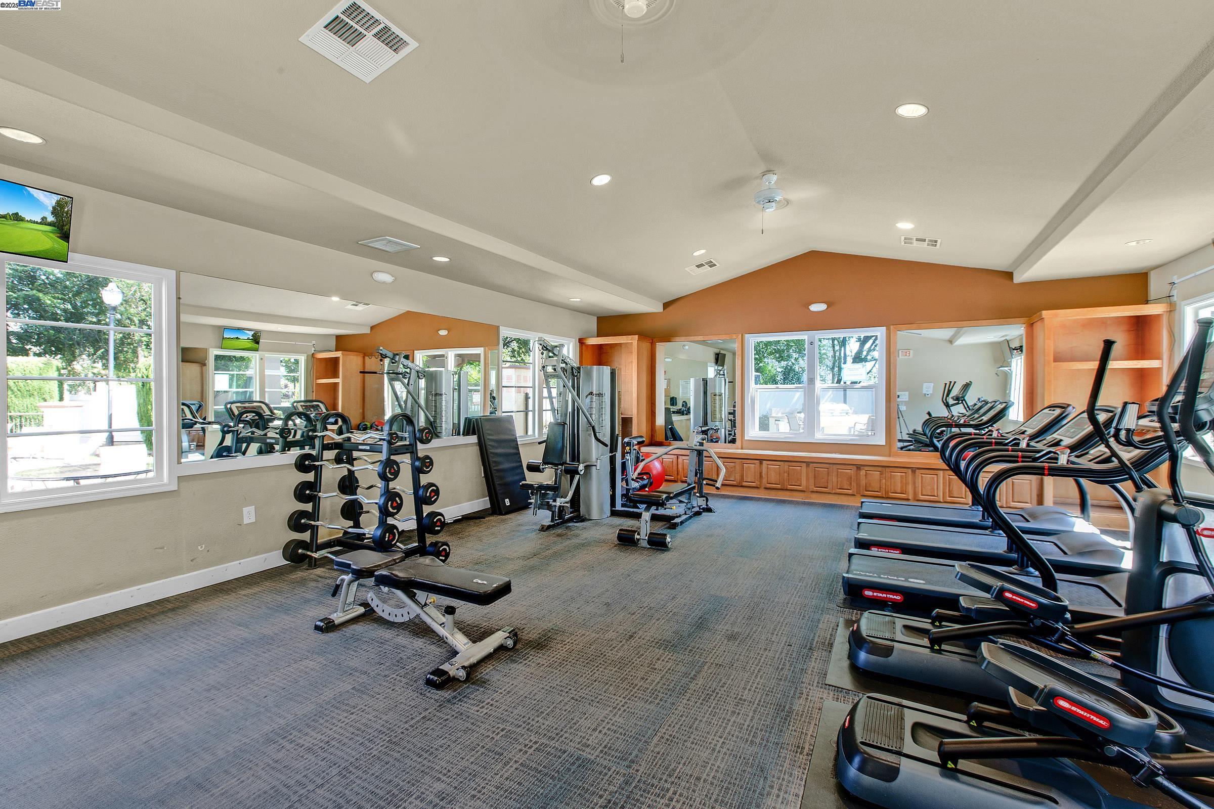 Detail Gallery Image 31 of 50 For 800 S Abel St #303,  Milpitas,  CA 95035 - 3 Beds | 2 Baths