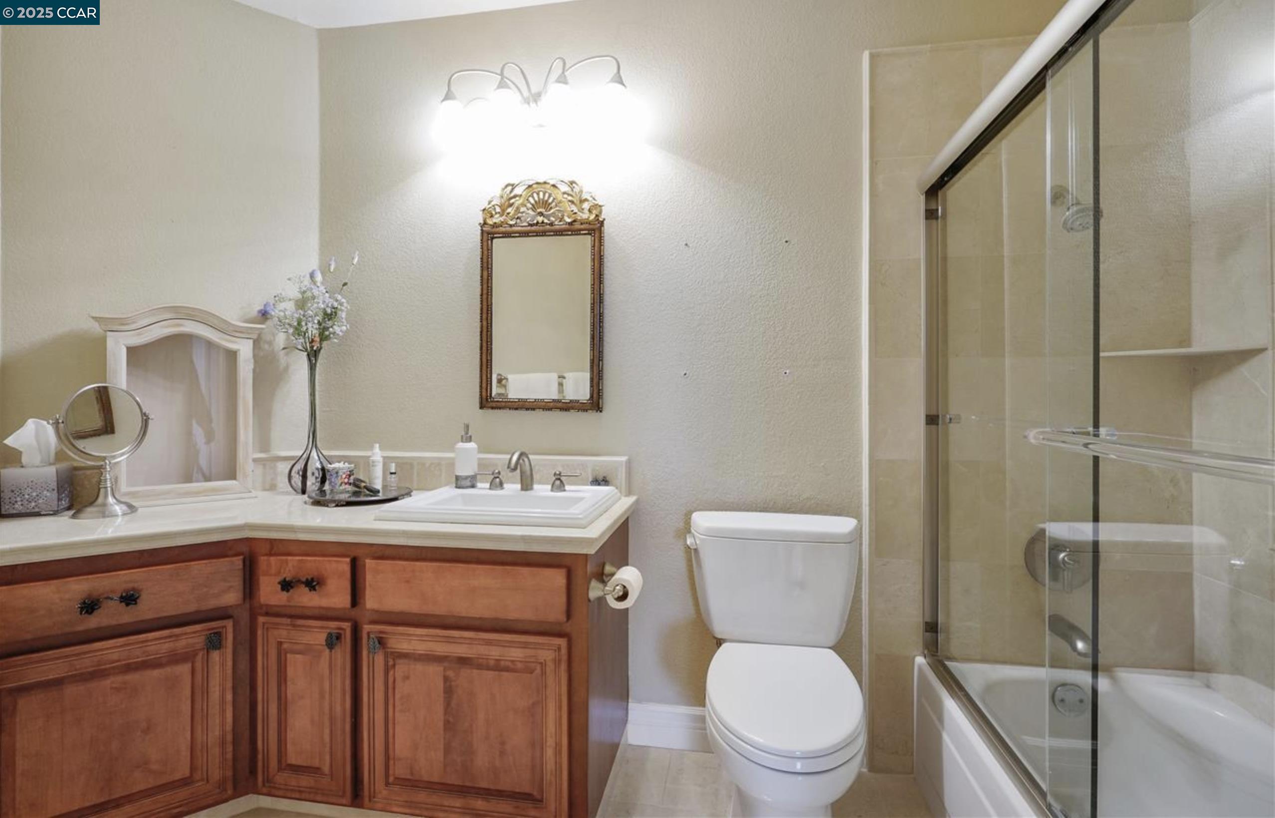 Detail Gallery Image 10 of 19 For 30 Eagle Lake Place #11,  San Ramon,  CA 94582 - 2 Beds | 2 Baths