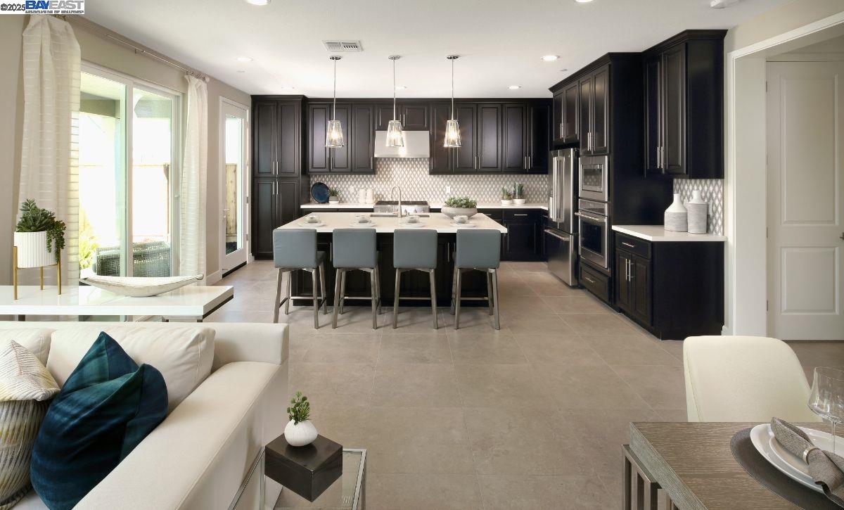 Detail Gallery Image 3 of 9 For 1483 S Durant Ter, Mountain House,  CA 95391 - 4 Beds | 3/1 Baths