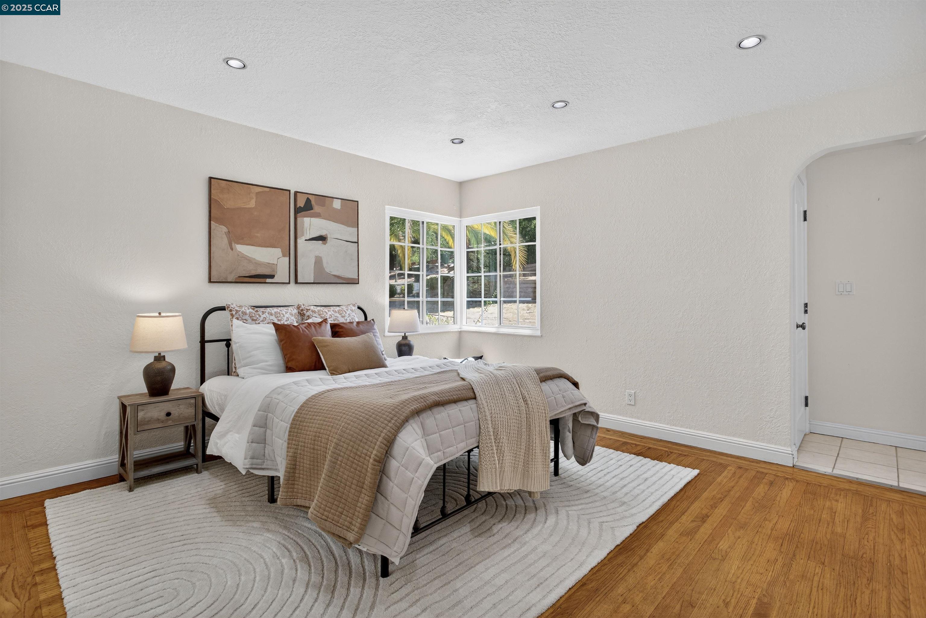 Detail Gallery Image 14 of 29 For 1 Vista Del Moraga, Orinda,  CA 94563 - 3 Beds | 2 Baths