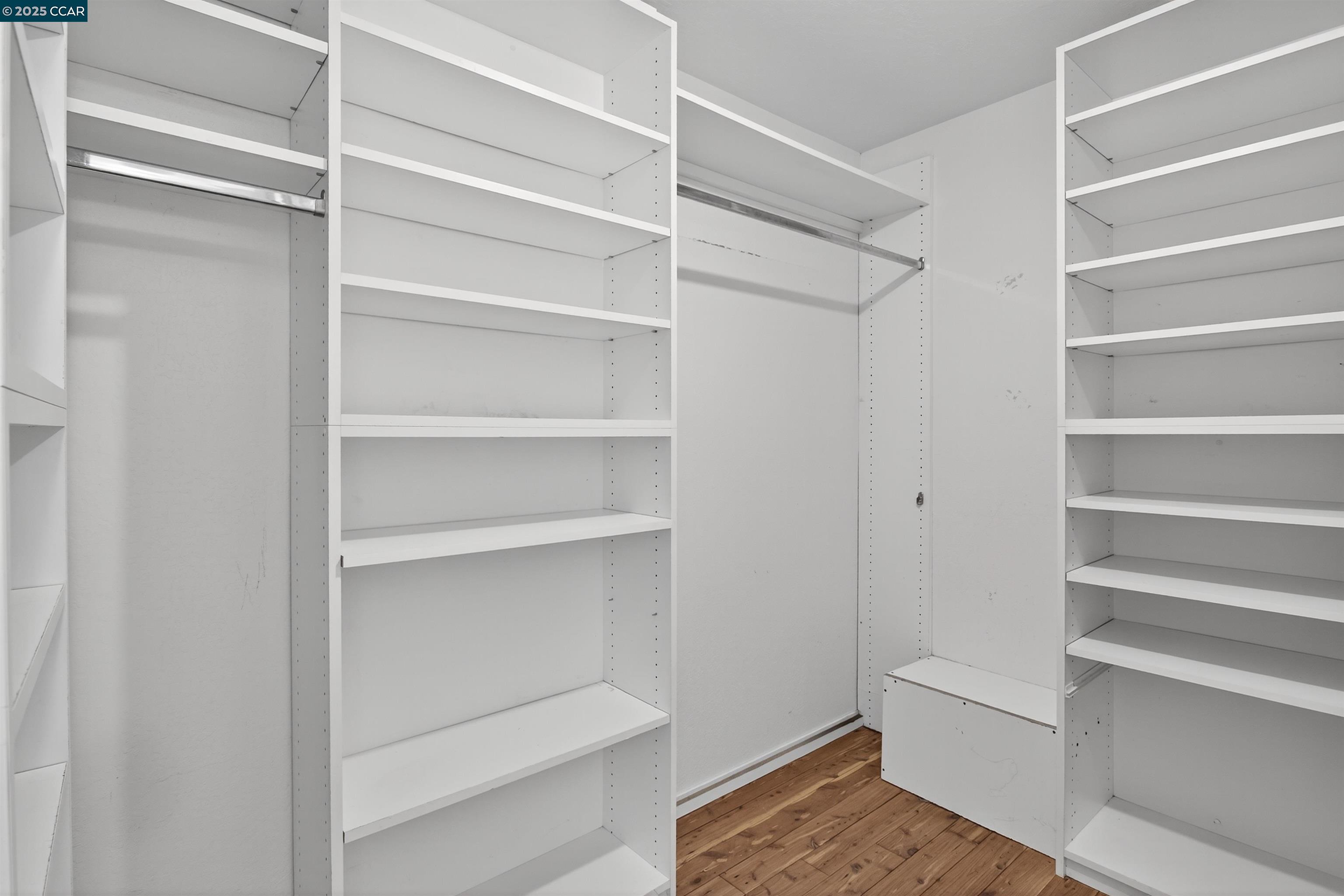 Detail Gallery Image 22 of 29 For 1 Vista Del Moraga, Orinda,  CA 94563 - 3 Beds | 2 Baths