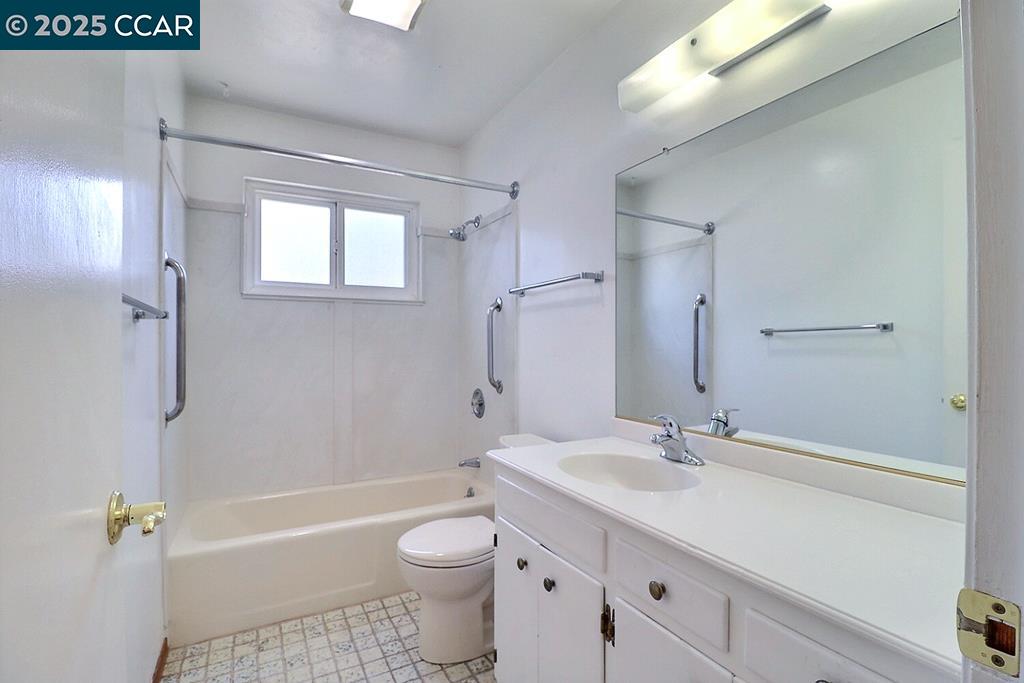 Detail Gallery Image 23 of 55 For 2465 Buena Vista Ave, Walnut Creek,  CA 94597 - 3 Beds | 2 Baths