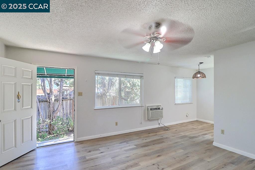 Detail Gallery Image 41 of 55 For 2465 Buena Vista Ave, Walnut Creek,  CA 94597 - 3 Beds | 2 Baths