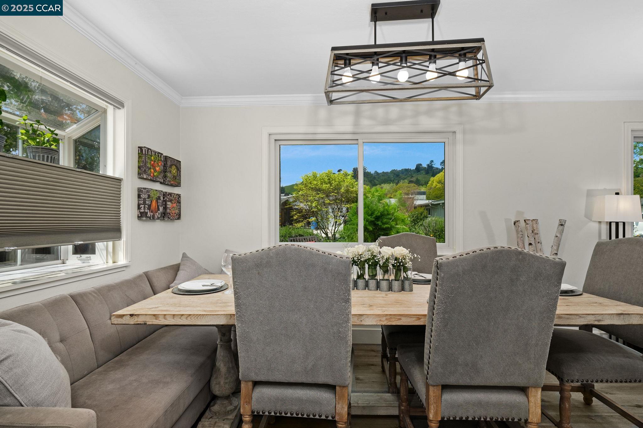 Detail Gallery Image 12 of 30 For 3397 Orchard Valley Ln, Lafayette,  CA 94549 - 3 Beds | 2 Baths