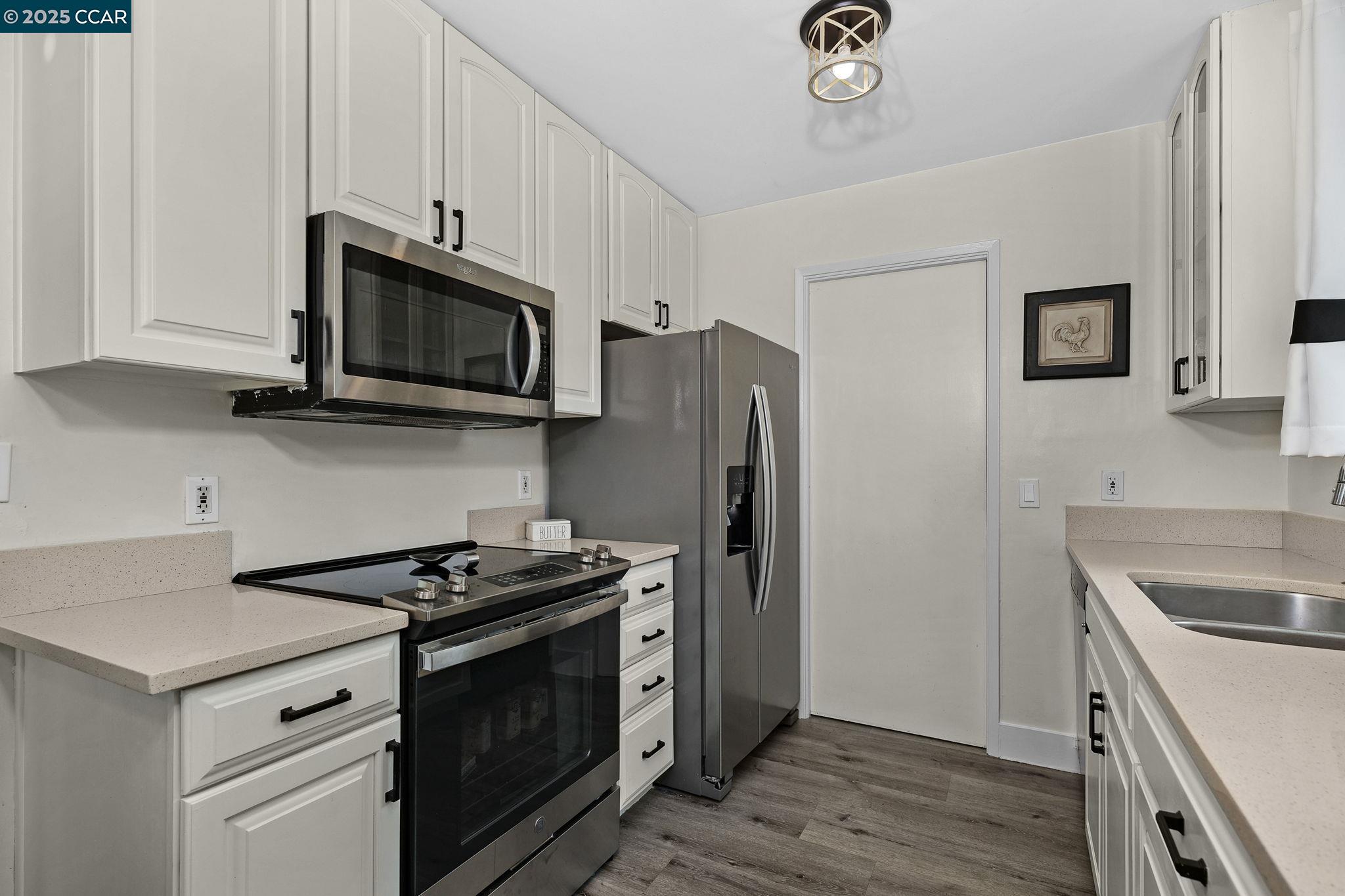 Detail Gallery Image 15 of 30 For 3397 Orchard Valley Ln, Lafayette,  CA 94549 - 3 Beds | 2 Baths