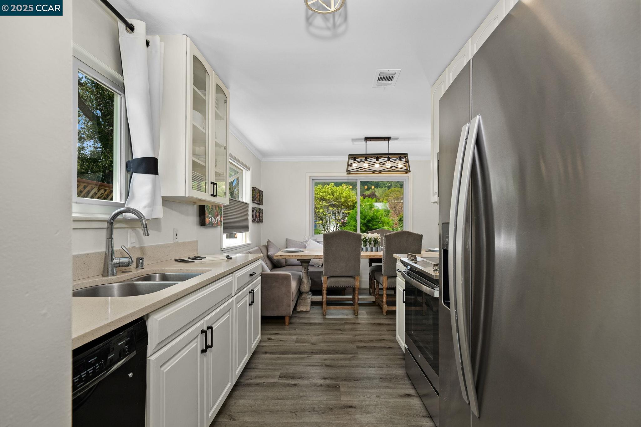 Detail Gallery Image 16 of 30 For 3397 Orchard Valley Ln, Lafayette,  CA 94549 - 3 Beds | 2 Baths