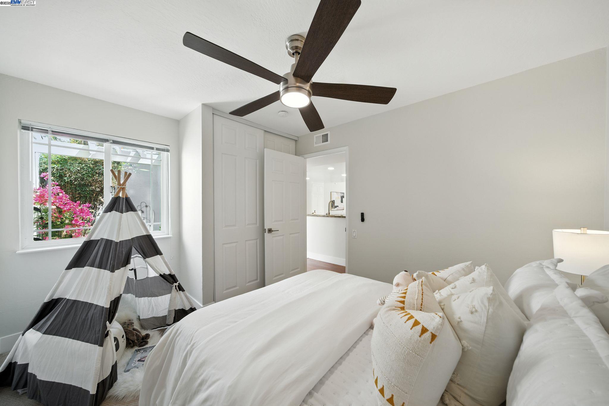 Detail Gallery Image 18 of 37 For 3871 Dryden Rd, Fremont,  CA 94555 - 3 Beds | 2 Baths